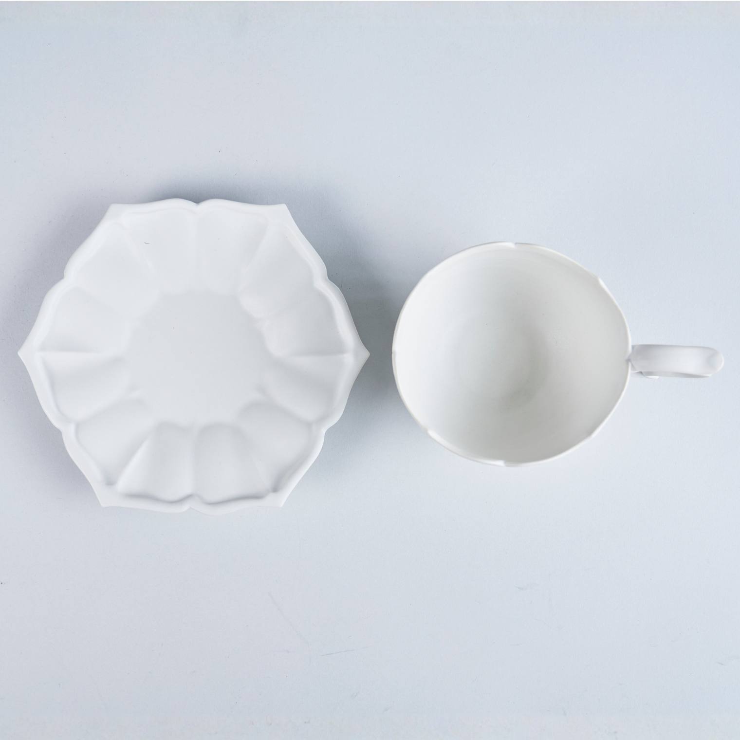 Usukiyaki, RYOUKA Teacup And Saucer, White, D9cm x H6.3cm/ D16cm x H2cm