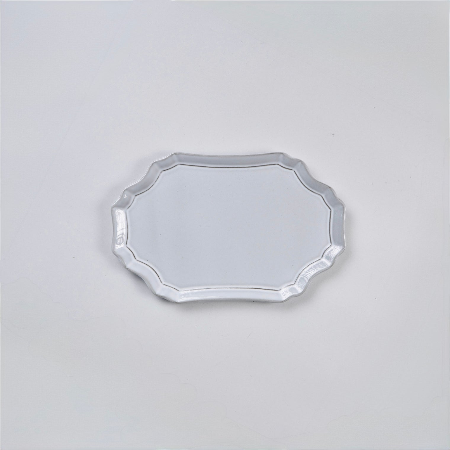 Chouette Plate White S20.8×12.8×1cm