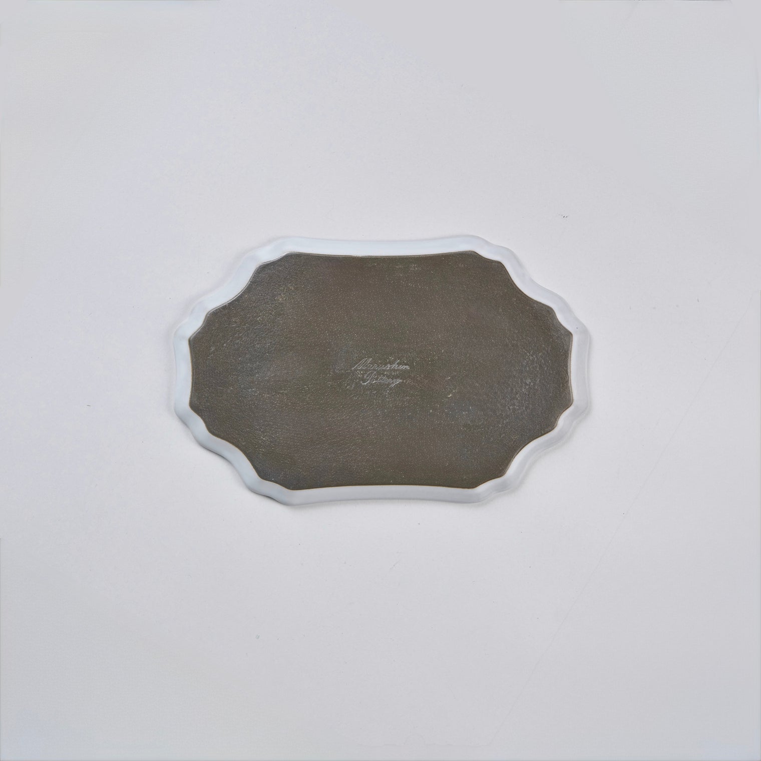 Chouette Plate White S20.8×12.8×1cm