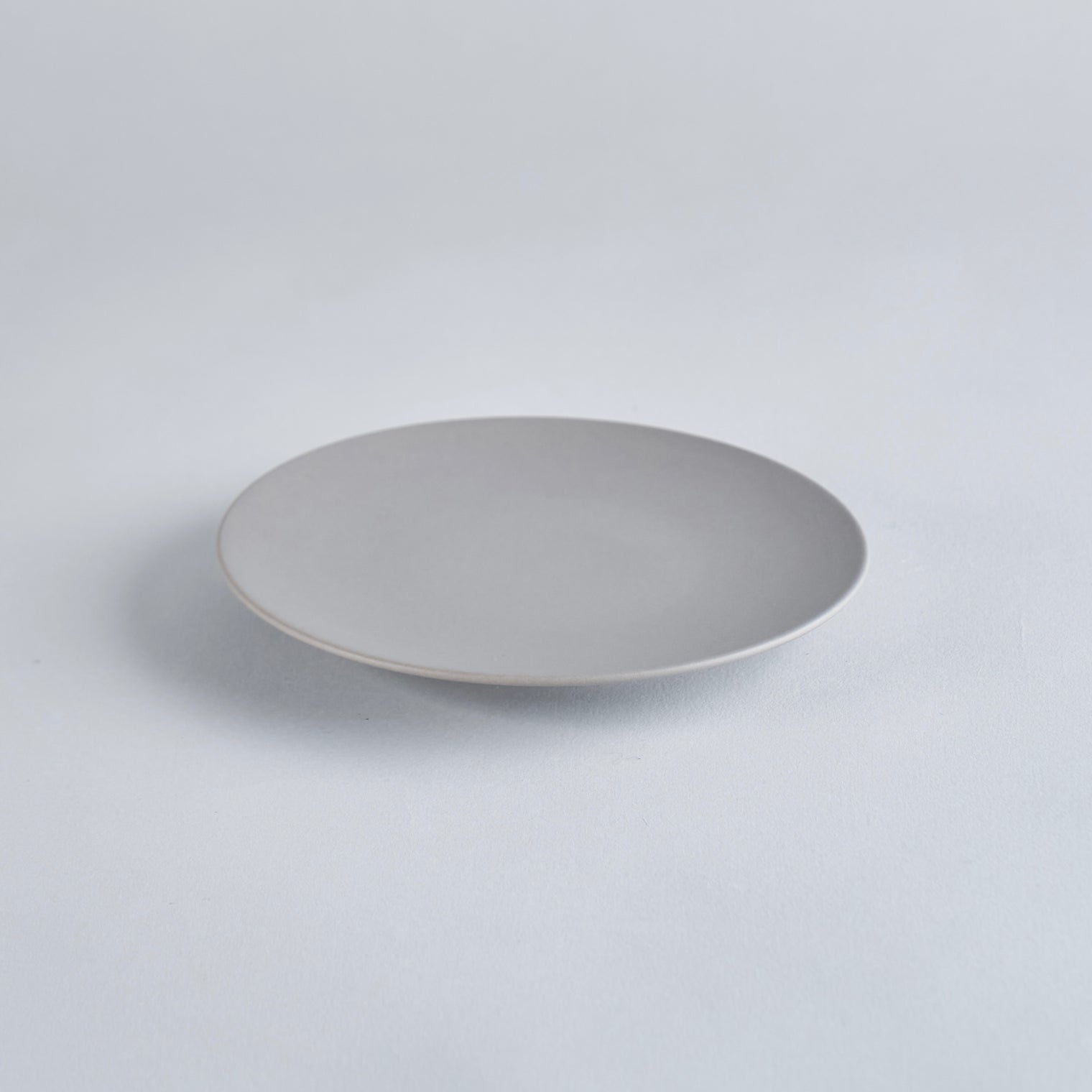 Blend Gray Flat Plate, 16cm x H2cm, Design by Moriyama