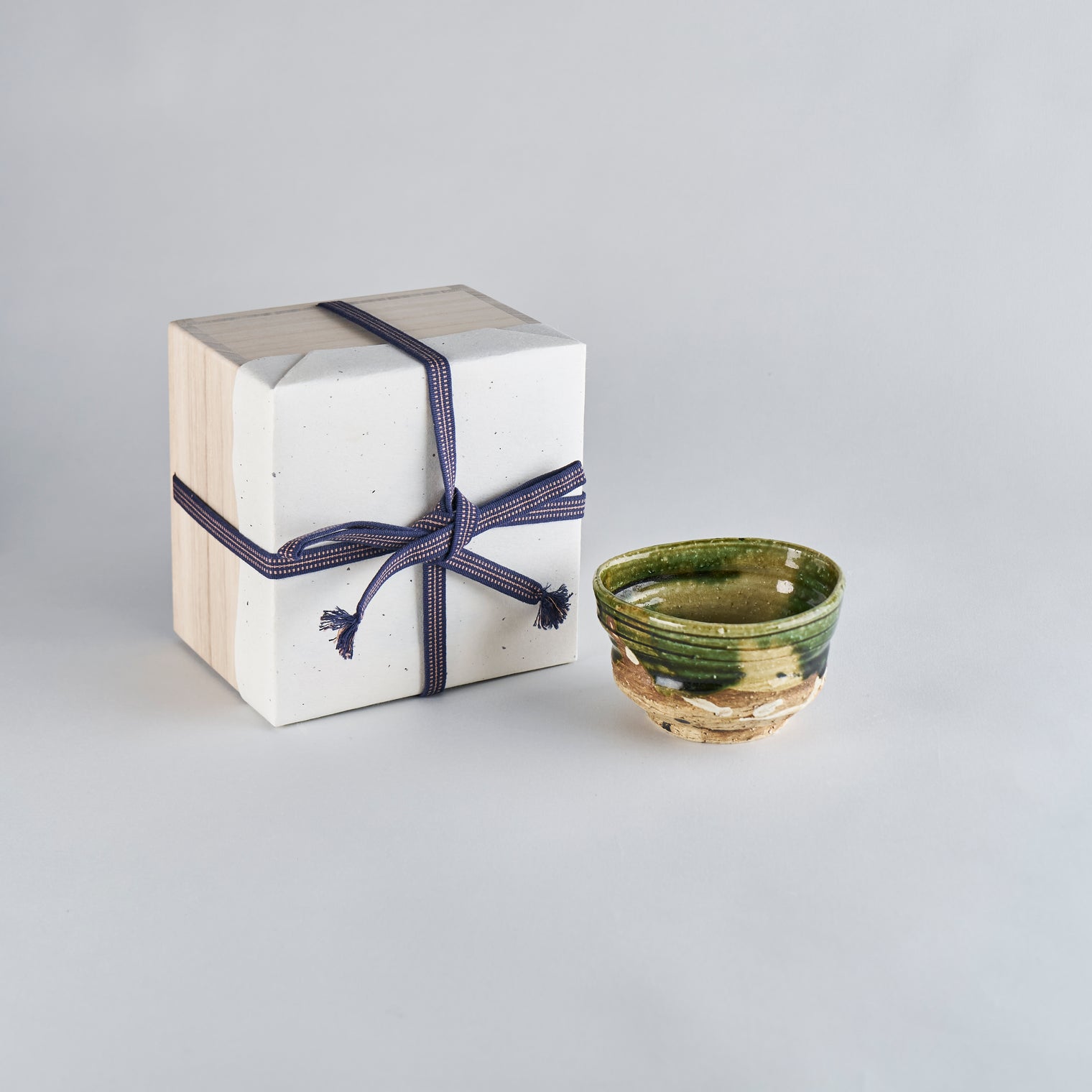 Keizan Wada Iro Oribe Sho Matcha Bowl, 10.5cm x 12cm x H7cm