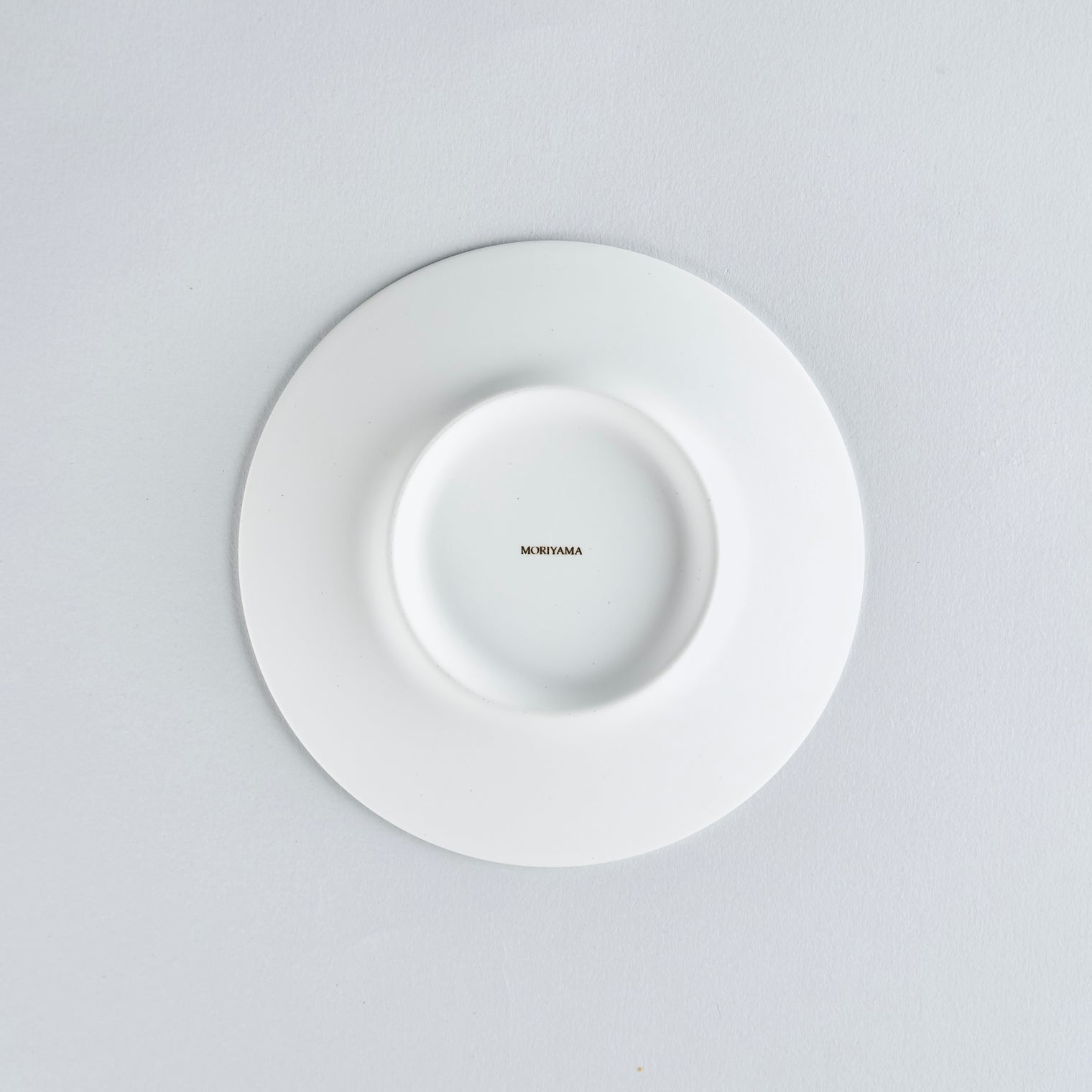 Mist White Flat Plate, 16cm x H2cm, Design by Moriyama