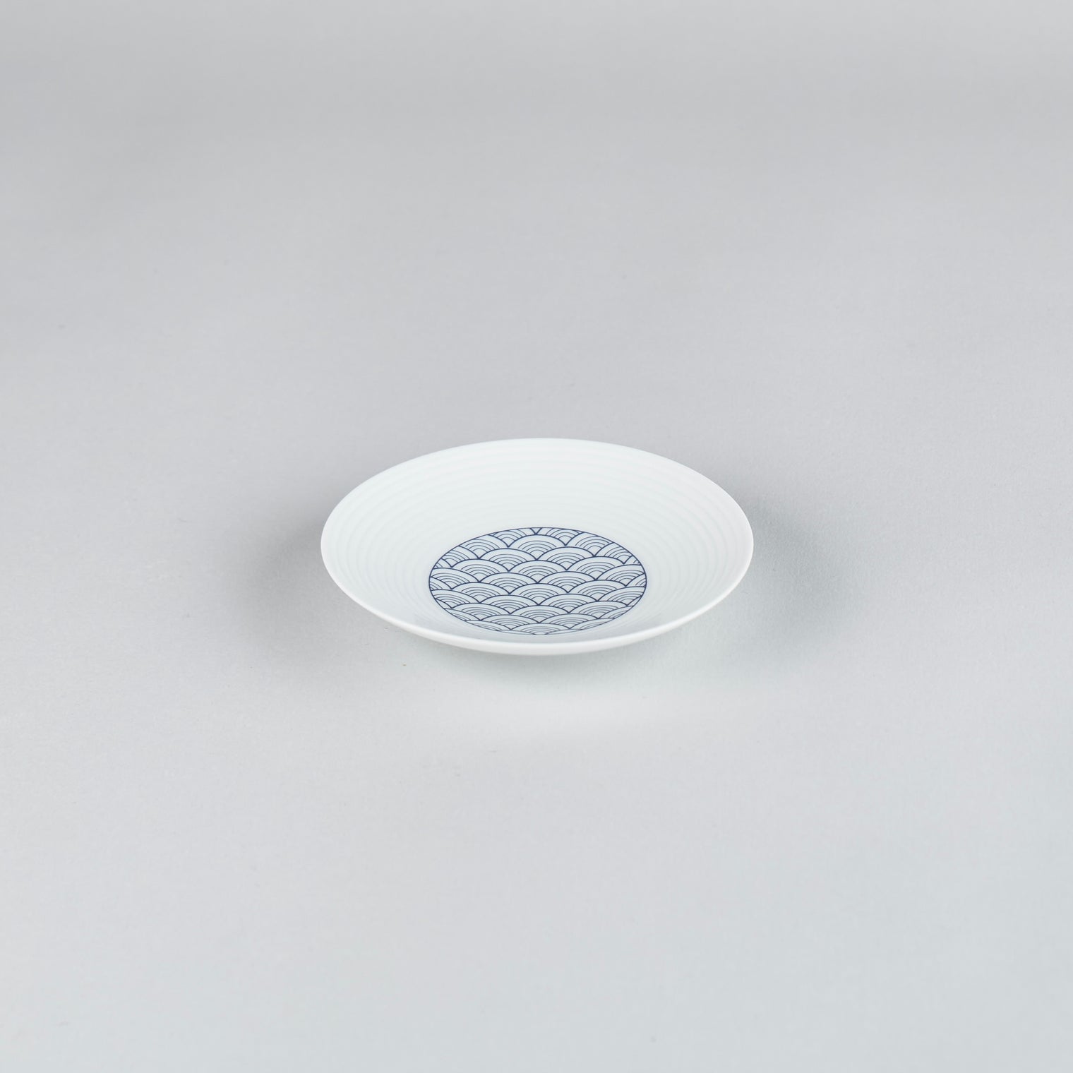 Eiho Porcelain, Seigaiha, Blue Plate, 11cm