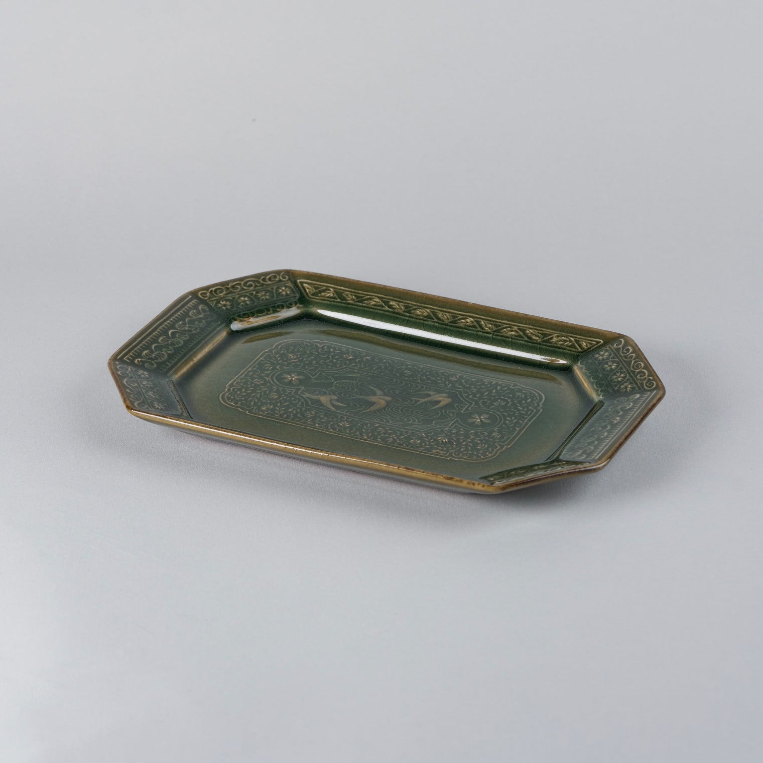 Suiyo Relief Klimt M Celadon, 225 x 150 x H18mm