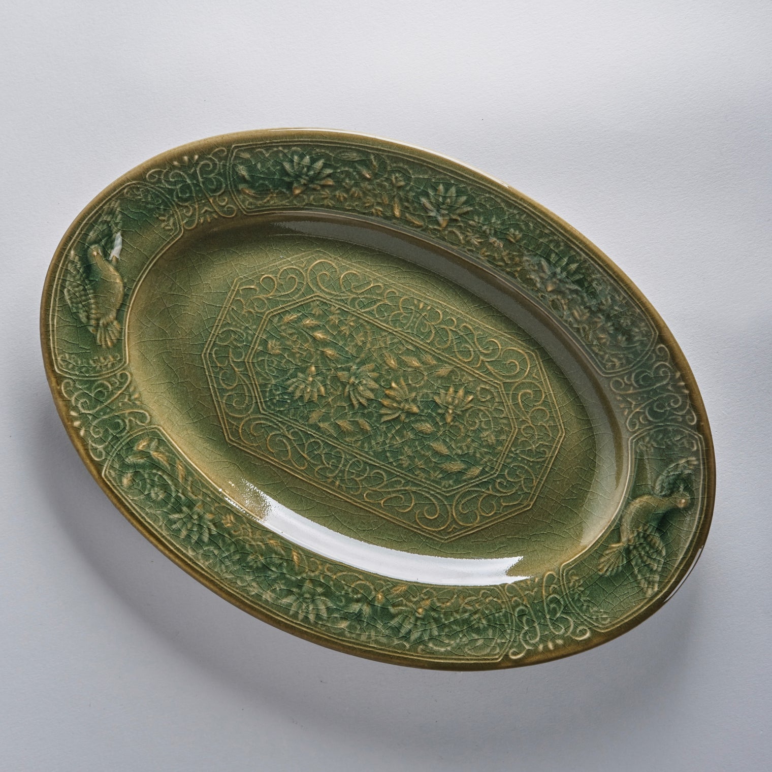 Suiyo Carved Oval L Celadon, 310 x 225 x H32mm