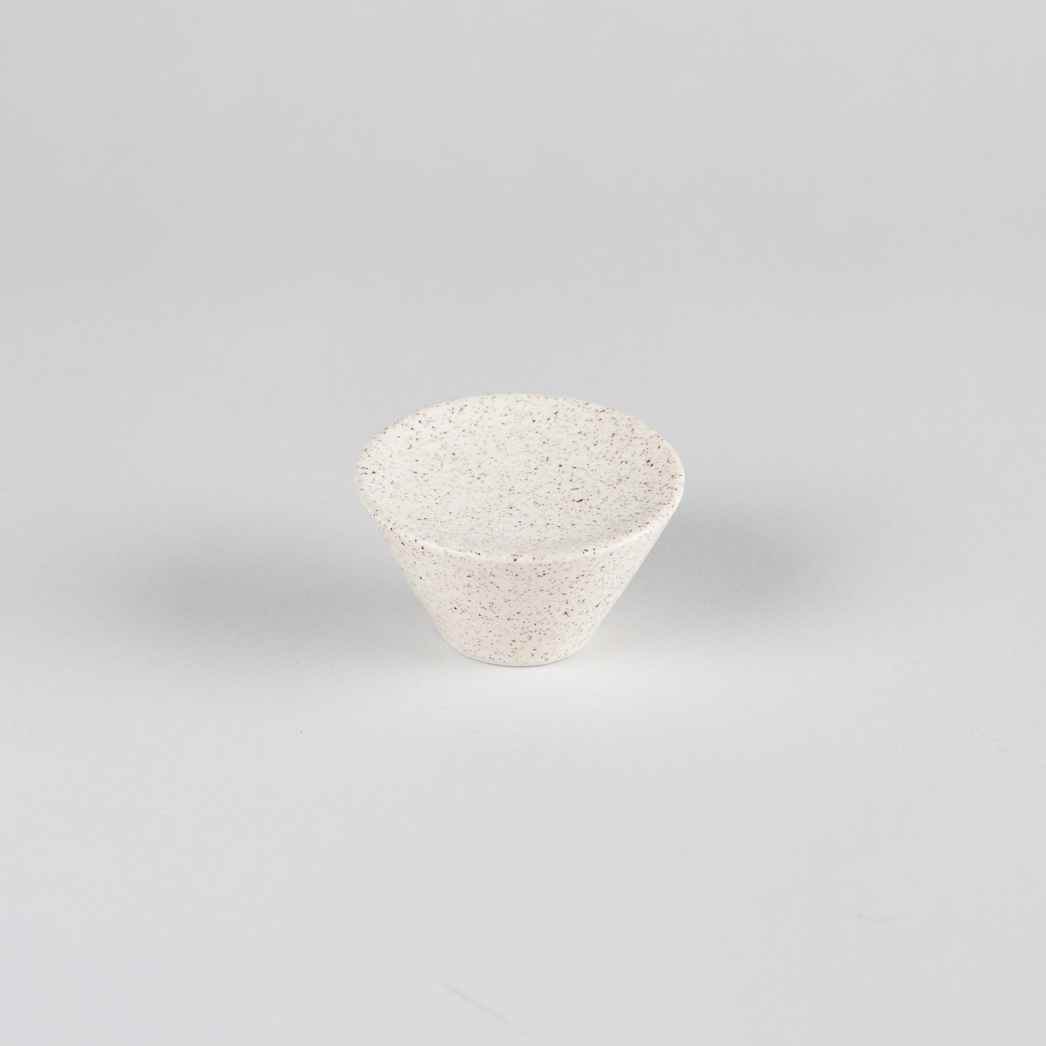 Stage 7cm Slant Bowl Ishiji Smooth D7×LH3.8×SH3.5cm