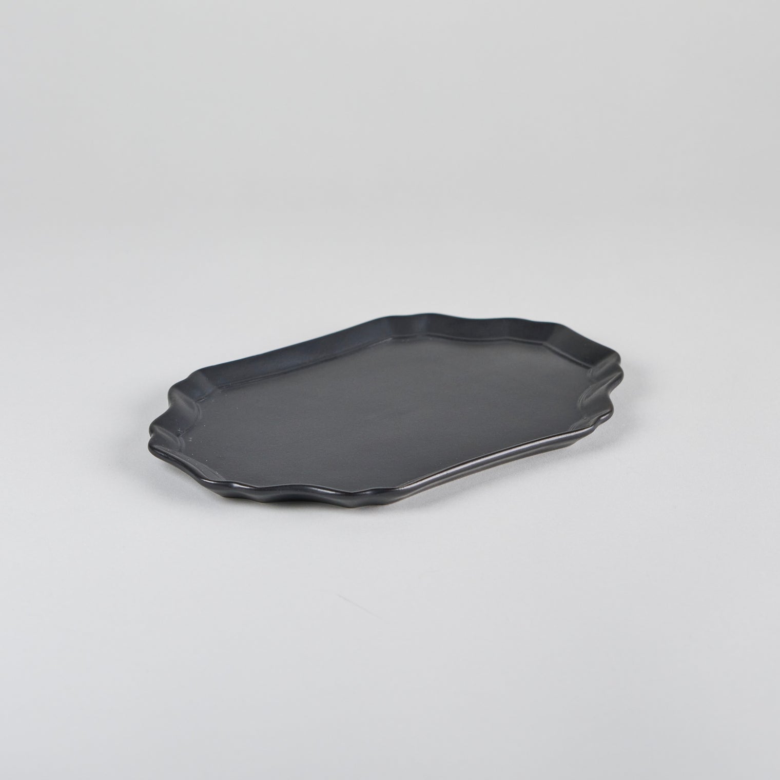 Chouette Plate Black S20.8×12.8×1cm