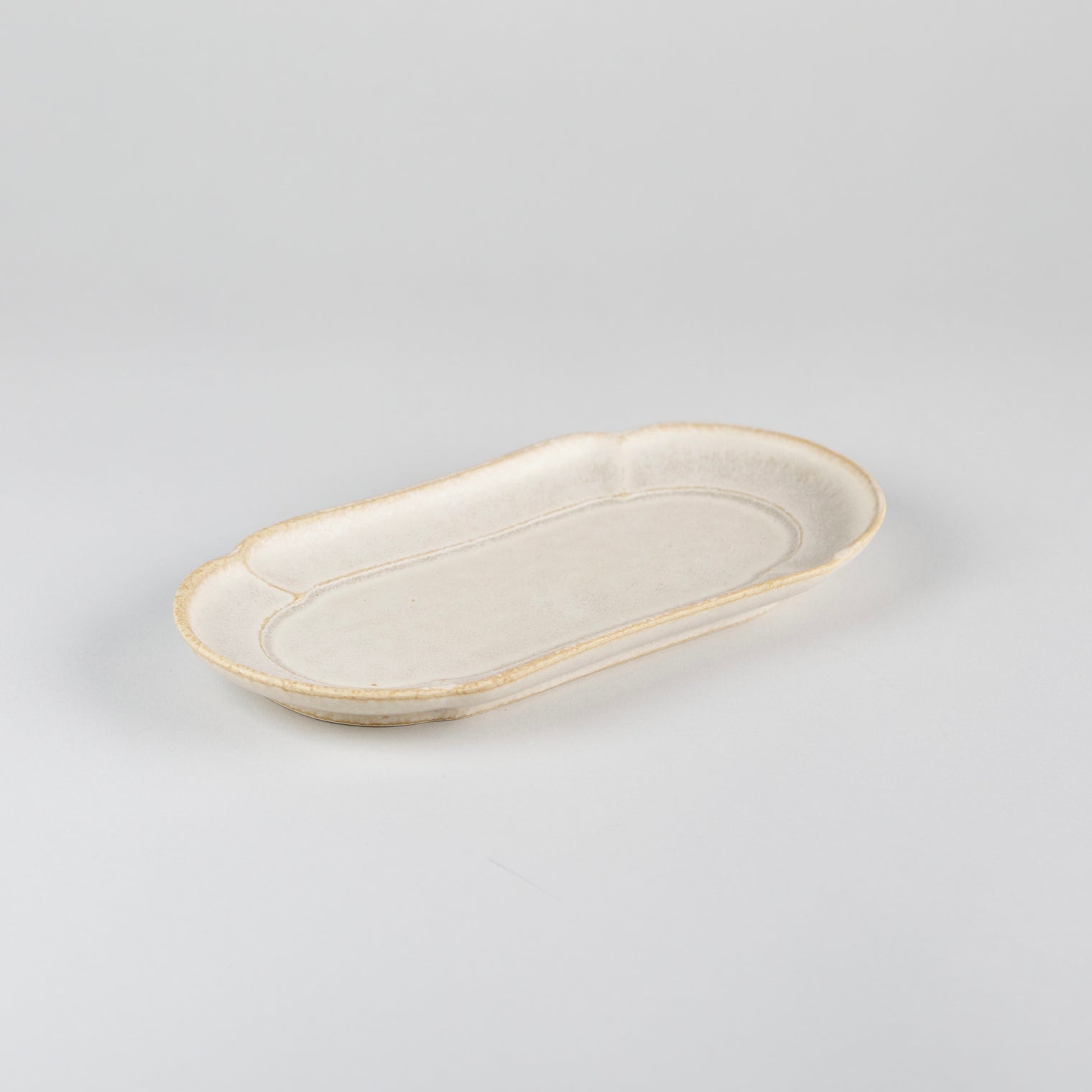 Yuka Flower Rectangular Plate Silver 23×10.9×2.7cm