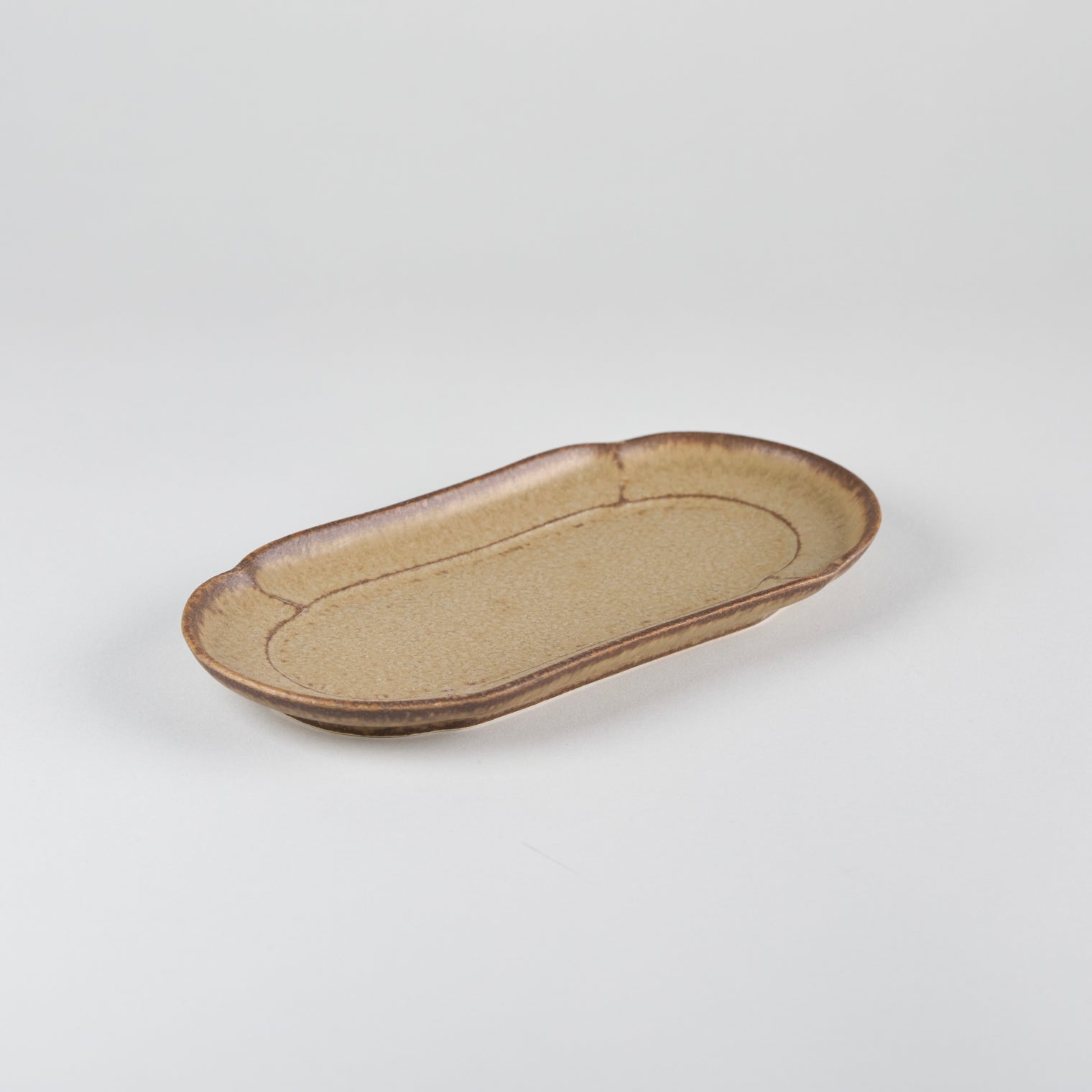 Yuka Hana Rectangular Plate Silver Brown 23×10.9×2.7cm
