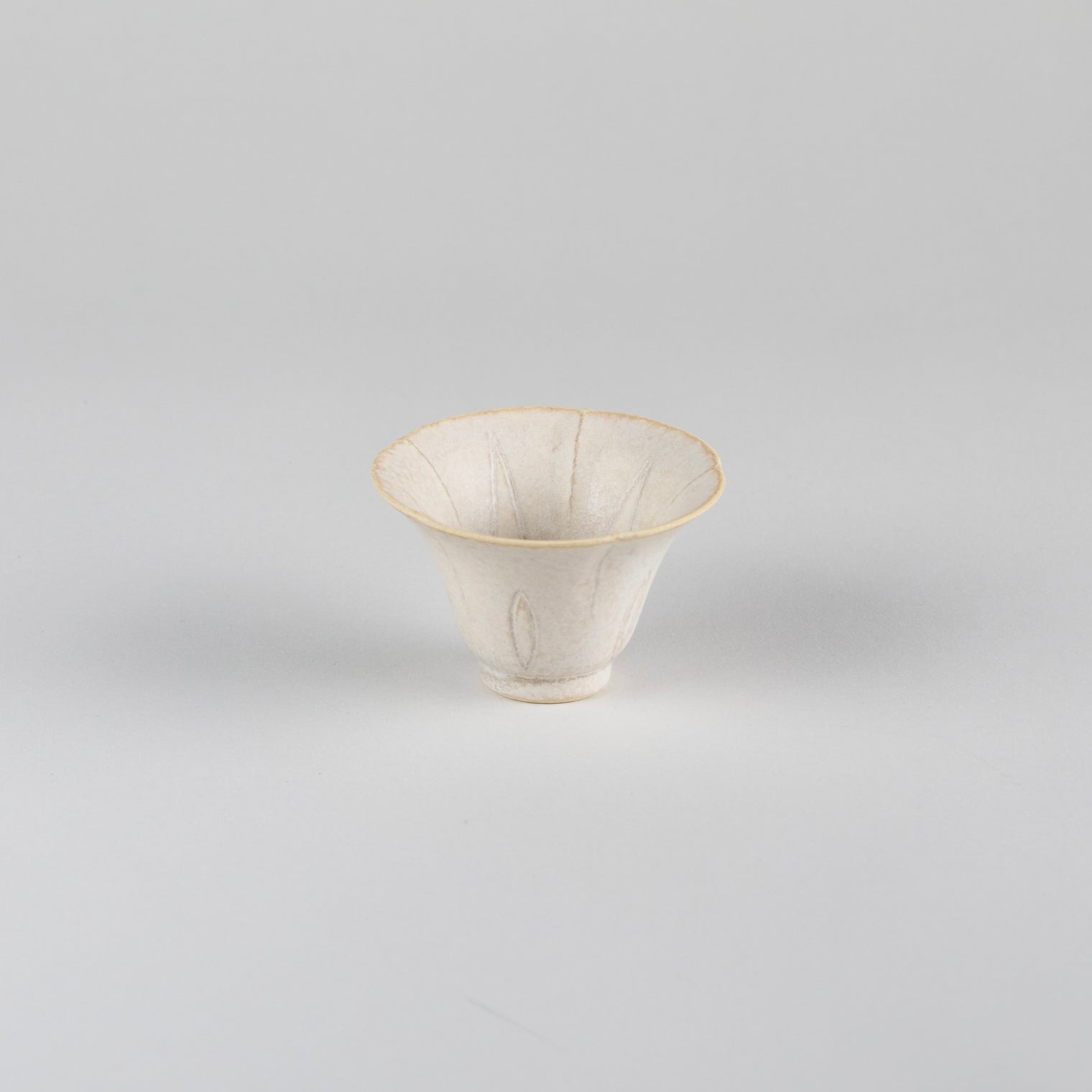 Yuka Asagao Dish Silver