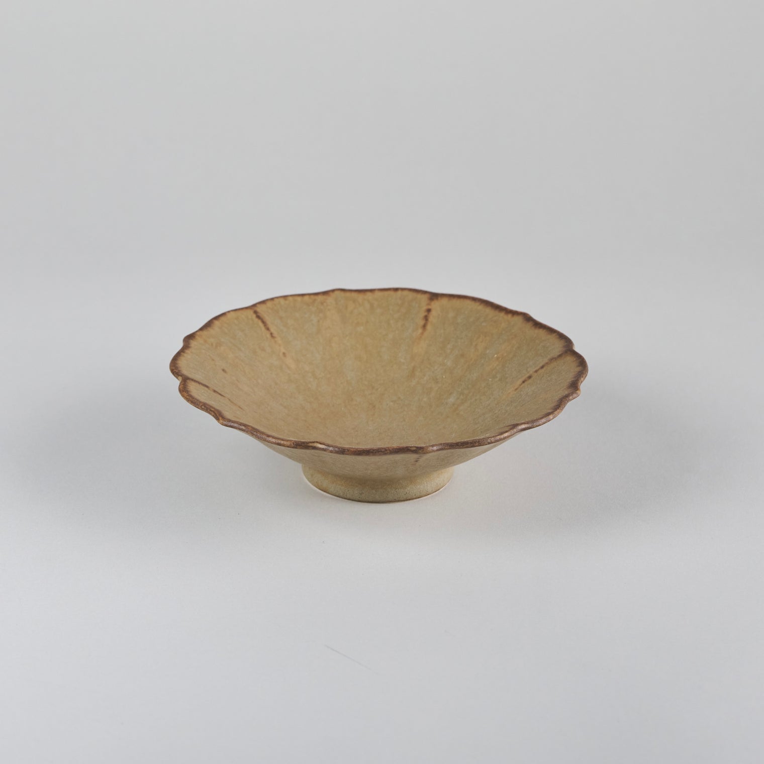 Yuka Flower Bowl Silver Brown 15×4.3cm