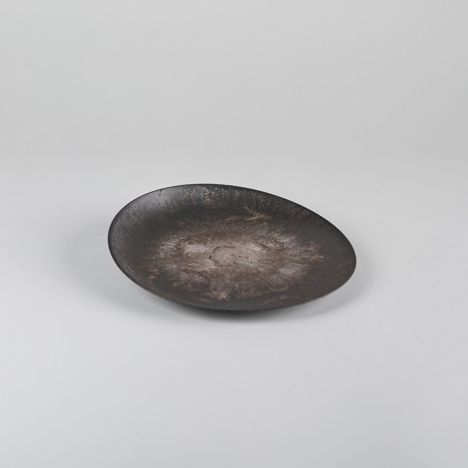 ARAS Small Plate Slope Black Cedar Bark, 17cm