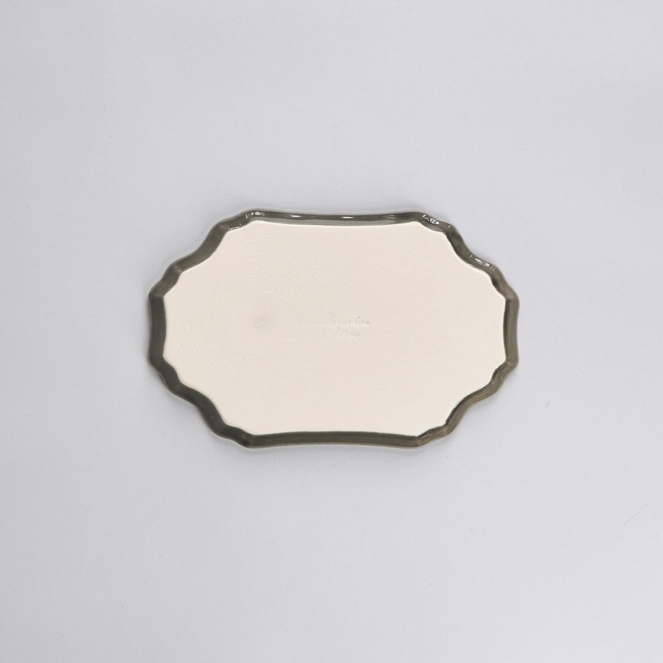 Chouette Plate Warm Gray 20.8×12.8×1cm