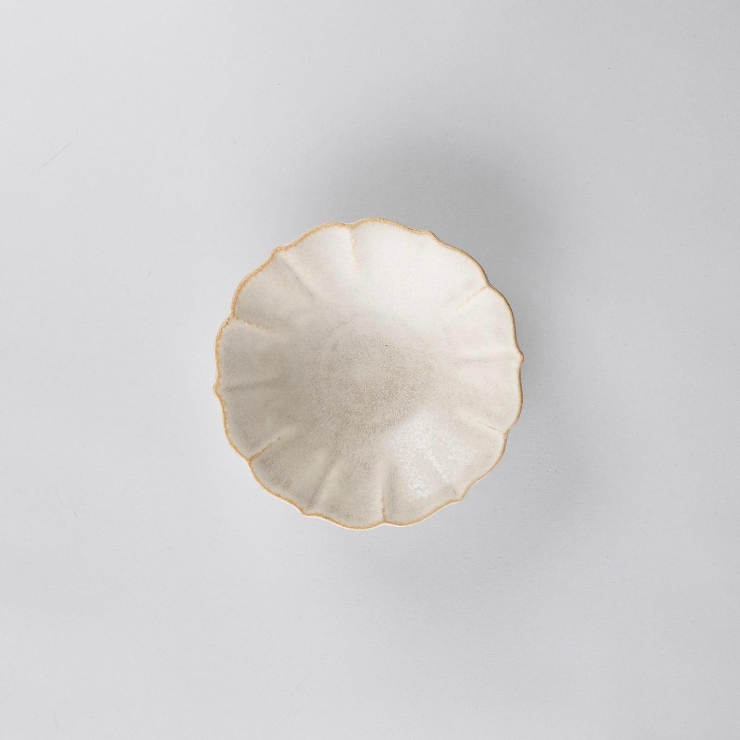 Yuka Flower Bowl Silver 15×4.3cm