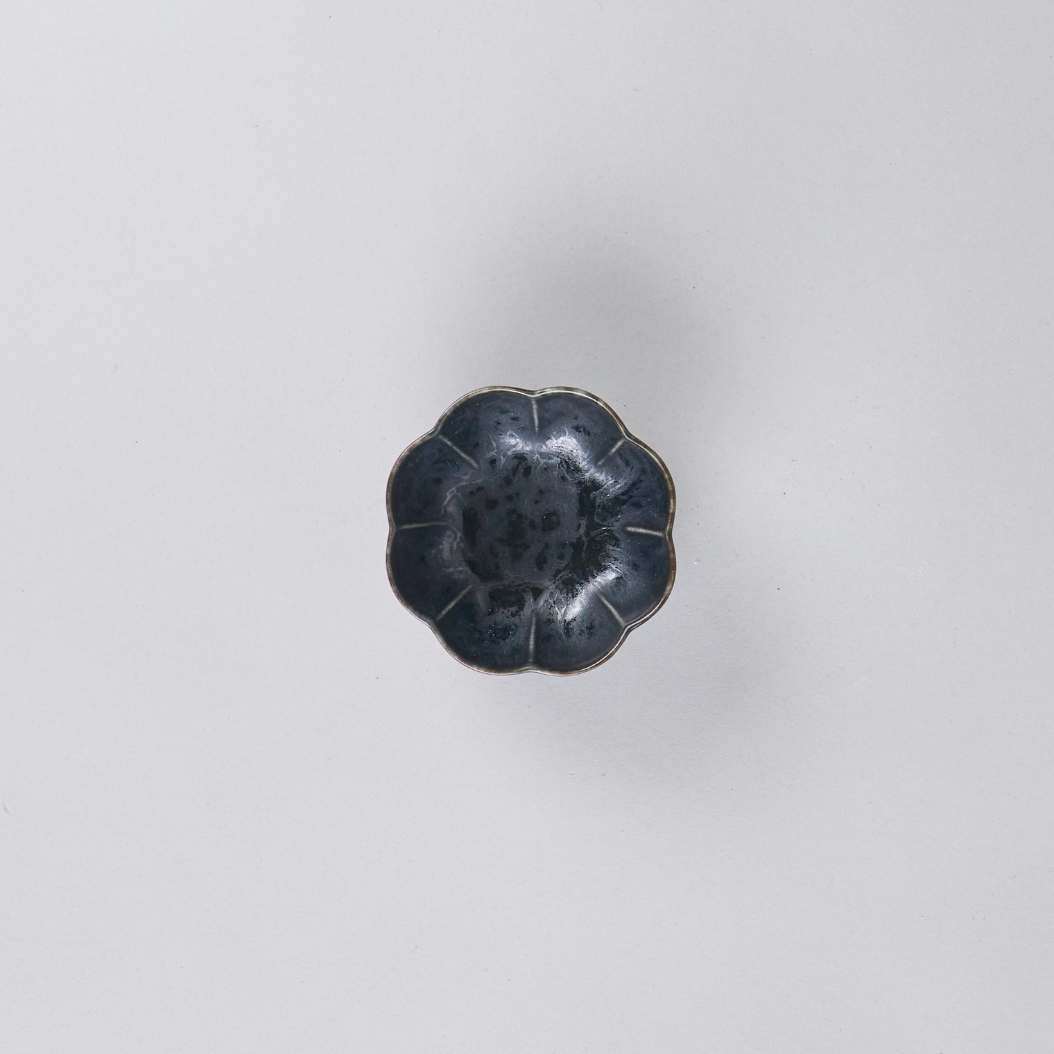 Kanezen Gama Bean Bowl, W8cm x D 8cm x H3.3cm