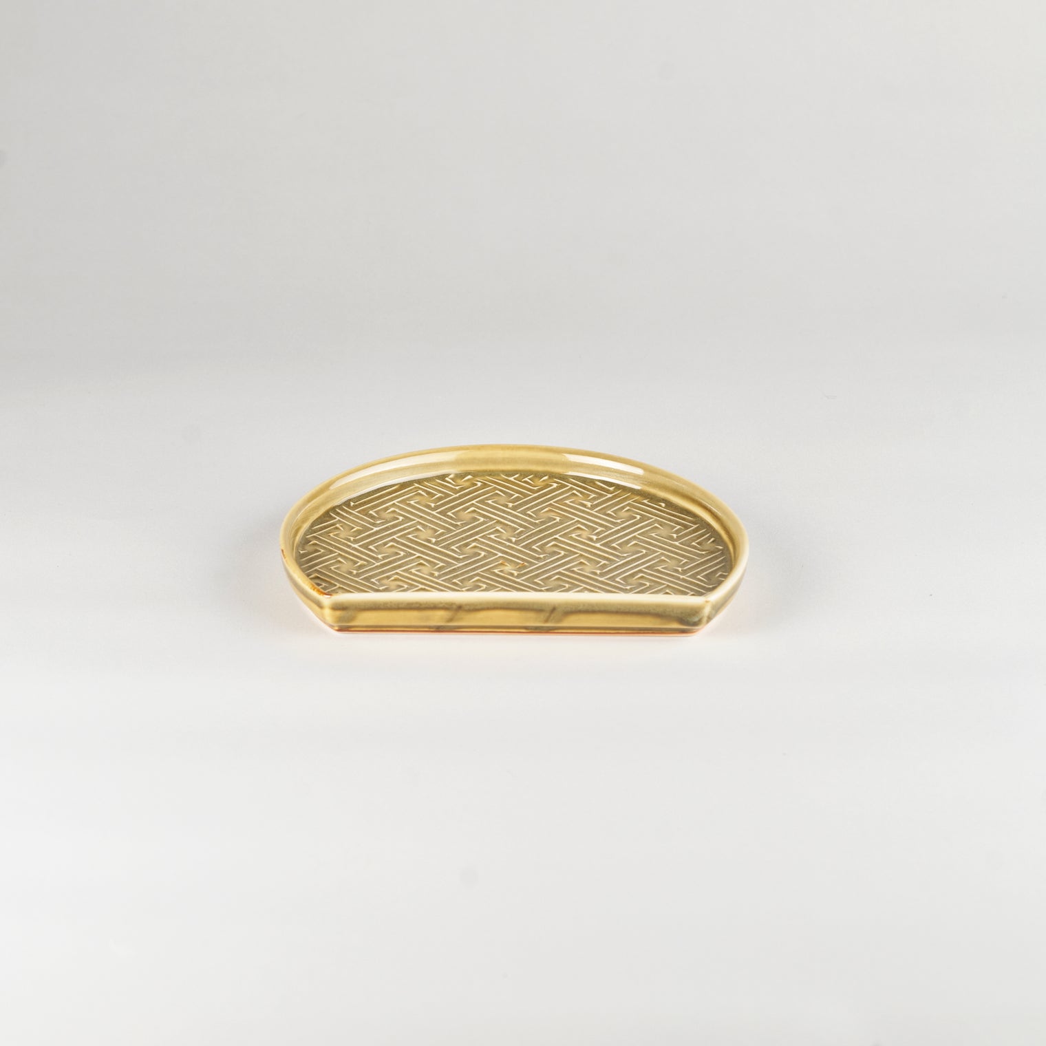 Jang Hun Seong Half-Moon Pattern Plate in Green, 18 x 14.8 x 1.5cm