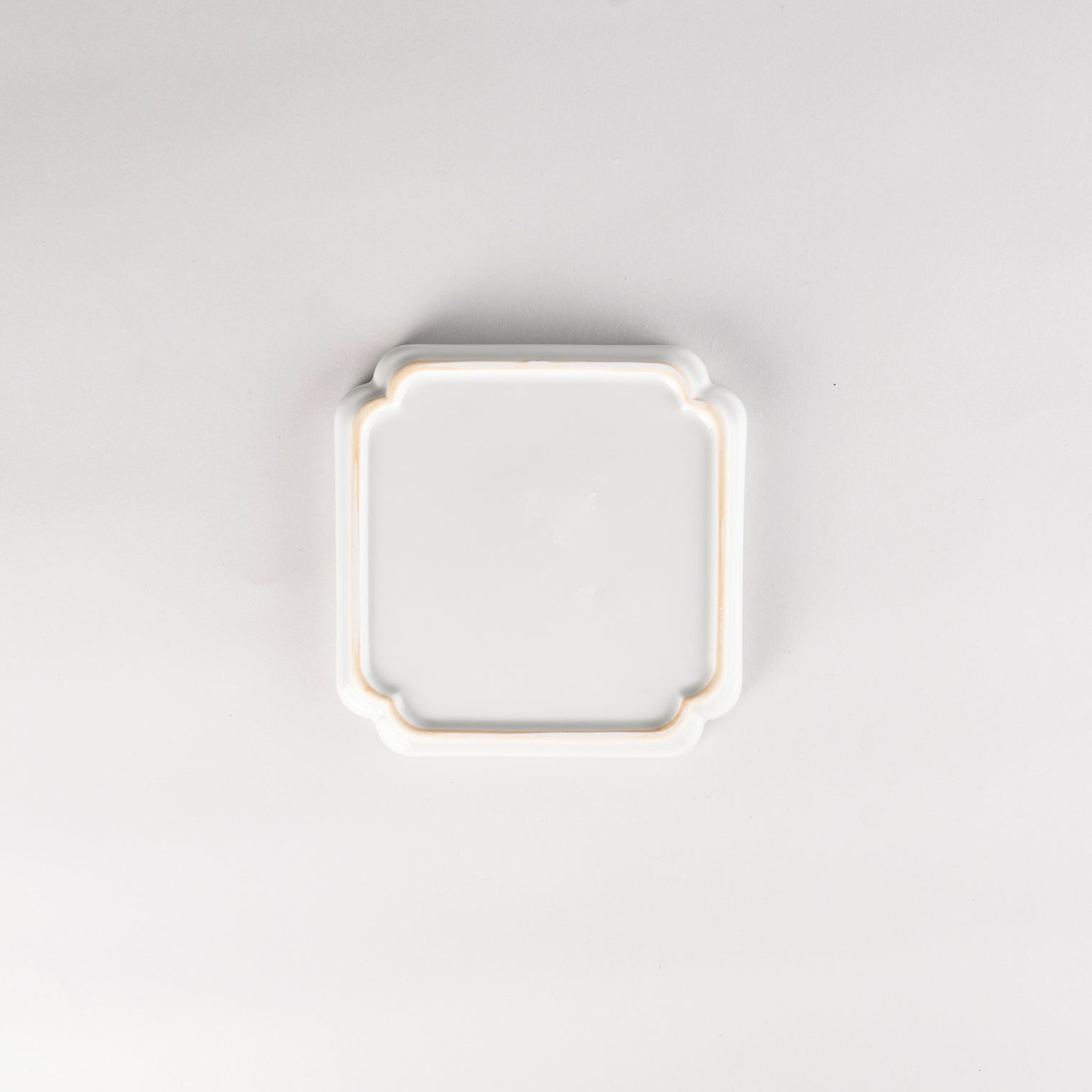 Jang Hun Seong Square Pattern Plate, White, 13.8 x 13.8 x 2cm