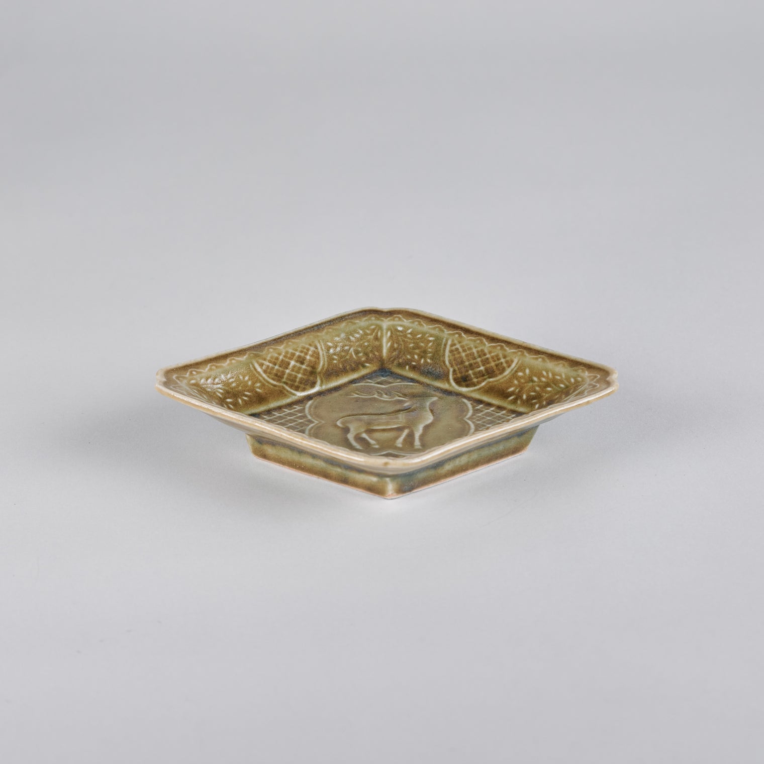 Takimuro Kiln,Deer Small Plate, 16.3cm x 12.5cm
