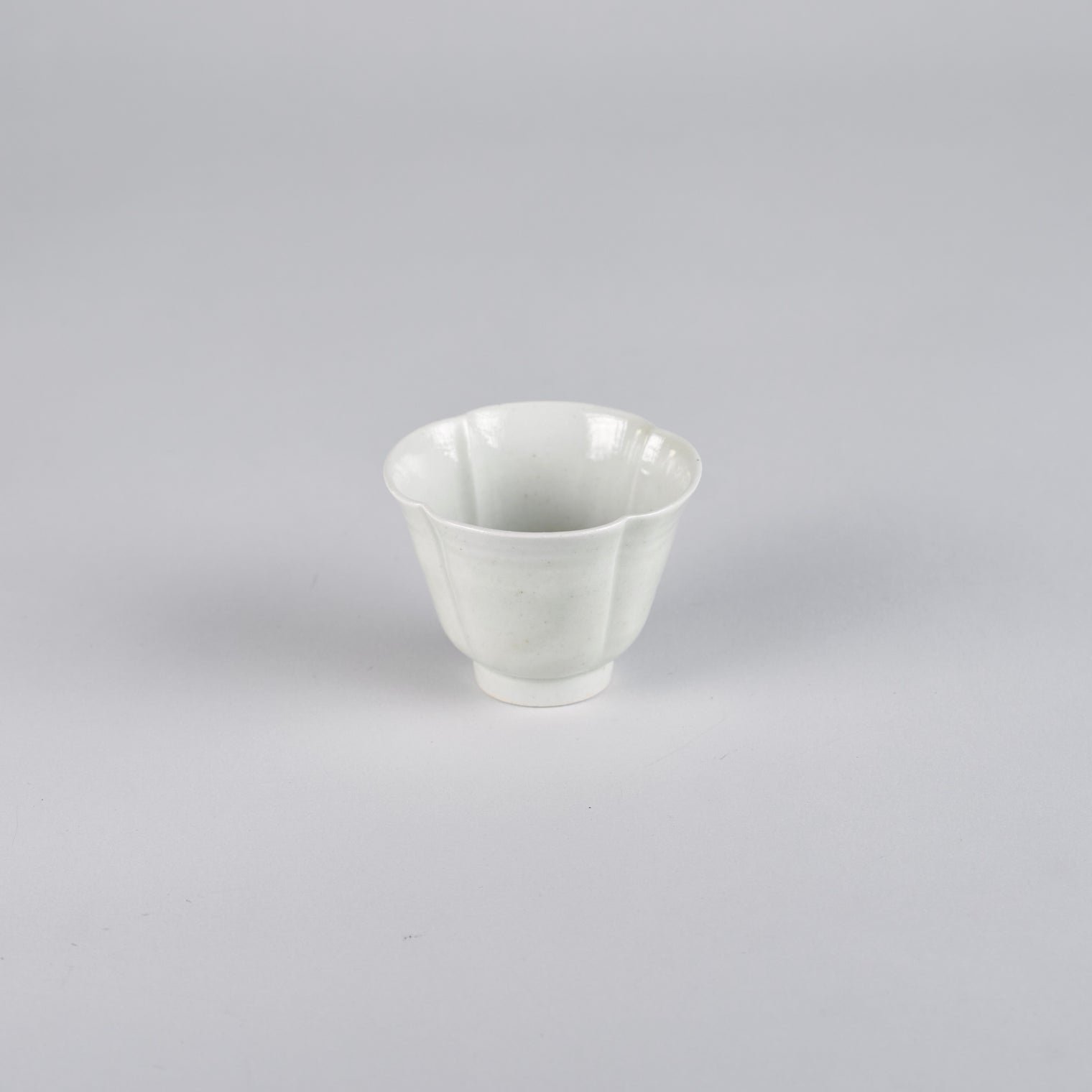 Takimuro Kiln, White flower cup