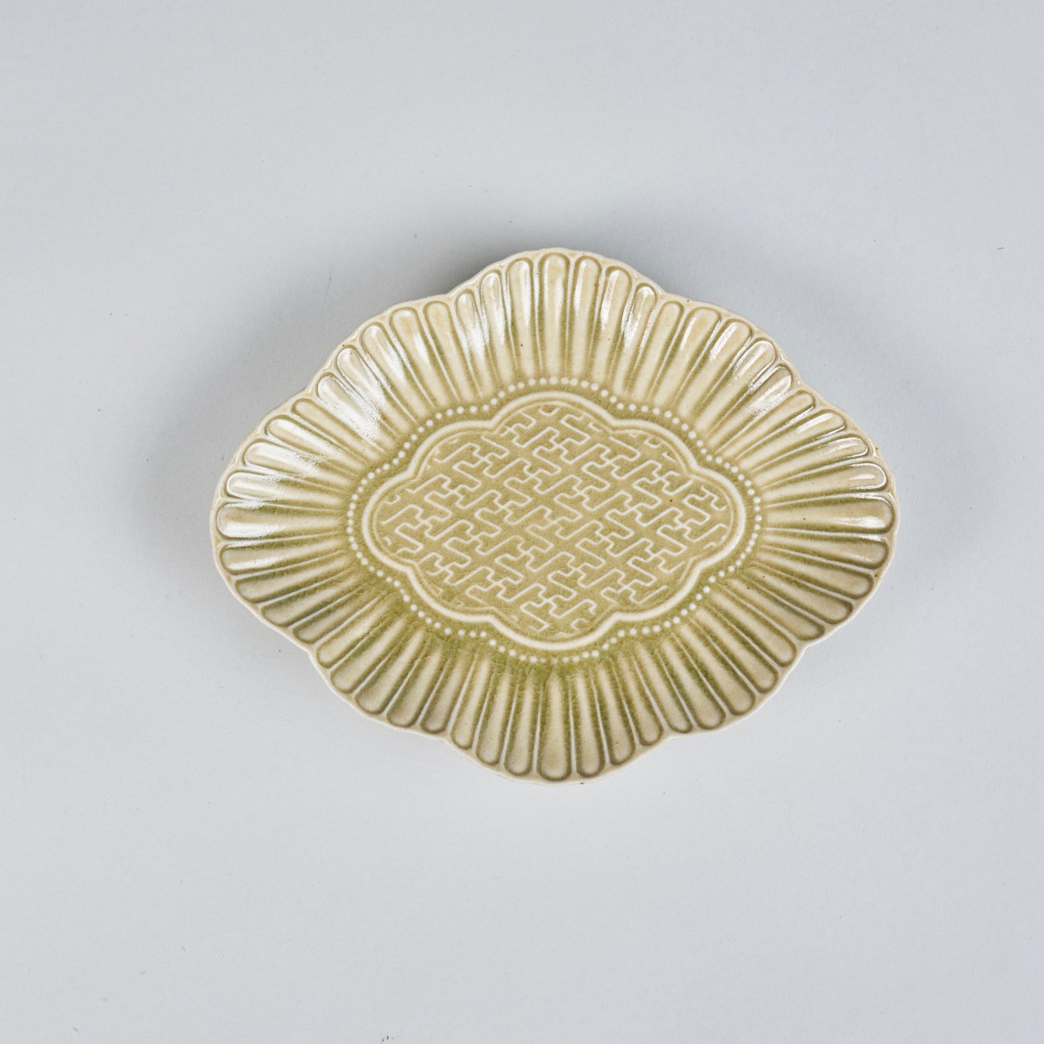Takimuro Kiln,Small plate, 16.3cm x 12.7cm