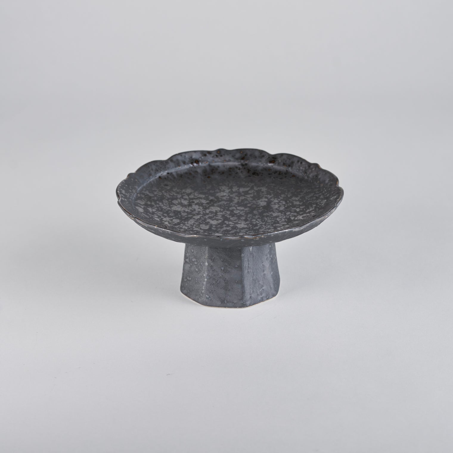 Gold Kessho Tall Plate