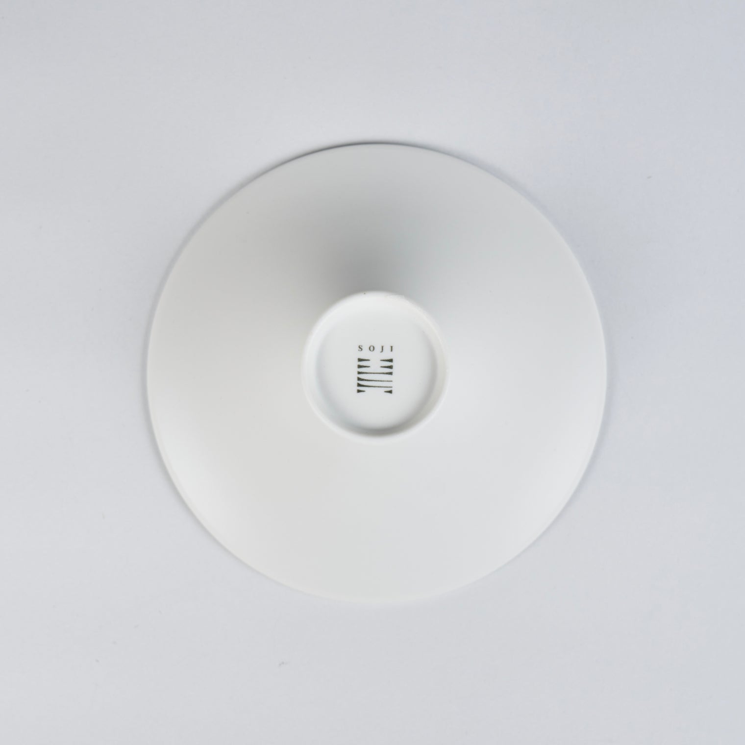 Soji Fuji Bowl Bisque White 18cm