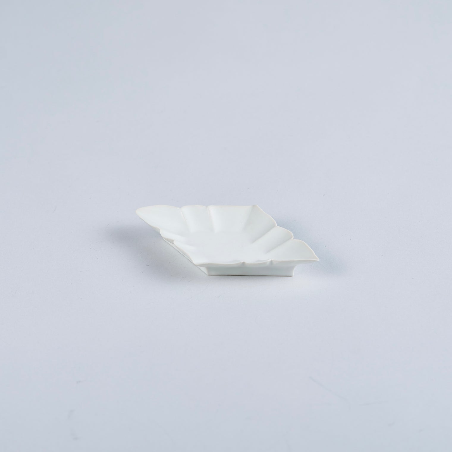 Usukiyaki, Ryouka Diamond Shaped Sauce Plate, White, 12.5cm x W7cm x H1.8cm