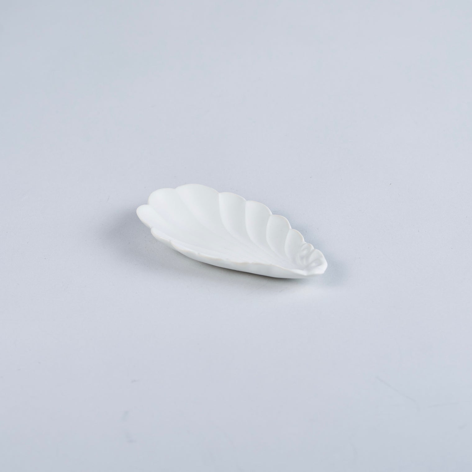 Usukiyaki, Small Dish Shell, White