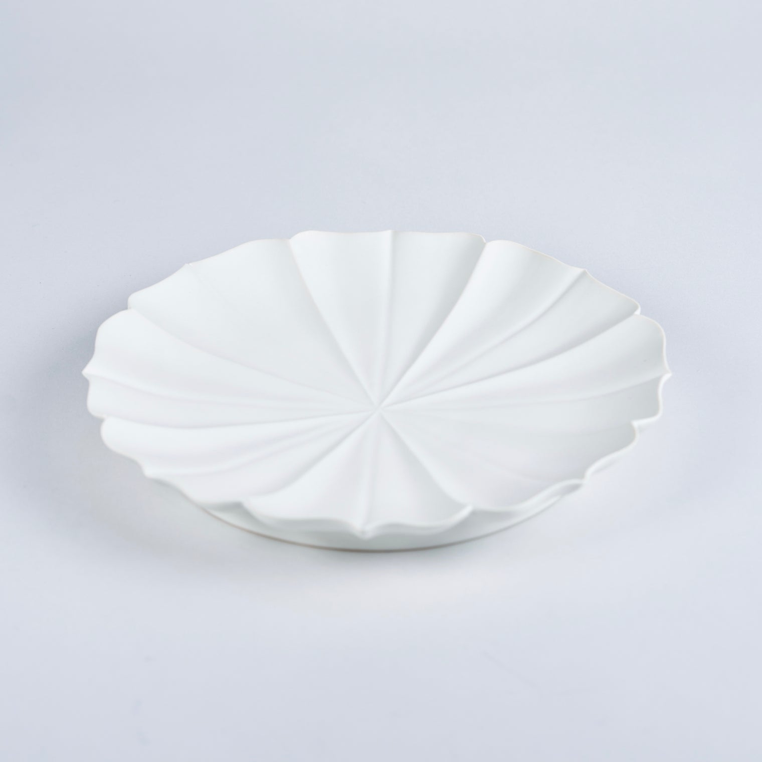 Usukiyaki, RYOUKA Lotus Petal Dinner Plate, White, D24.5cm x H3cm