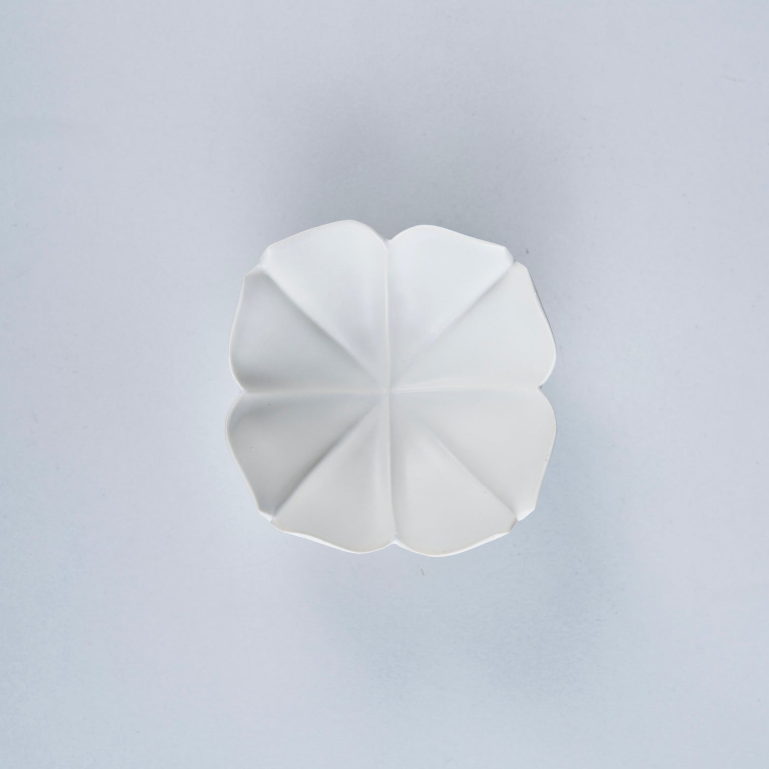 Usukiyaki, RYOUKA Four Petals Kobachi Small Bowl, White, D11cm x H5cm