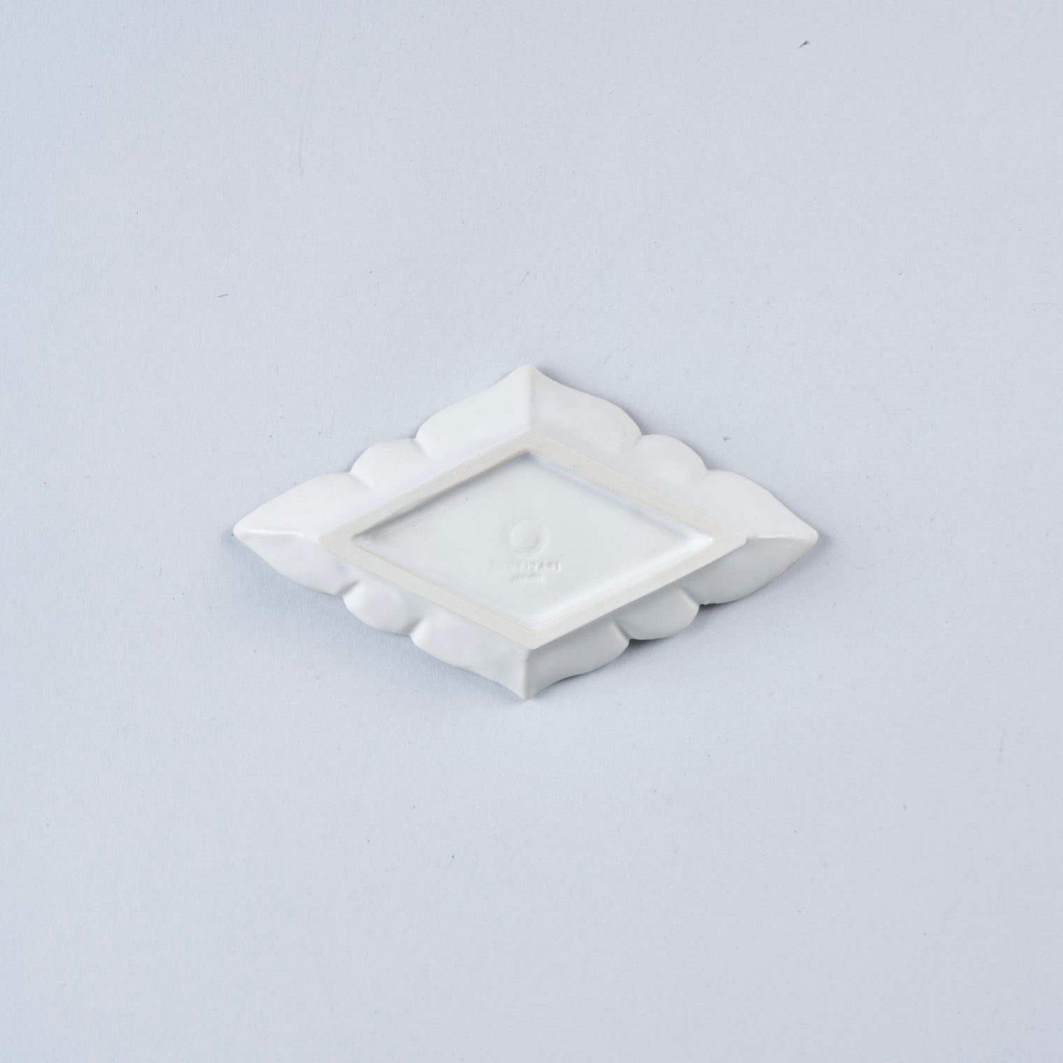 Usukiyaki, Ryouka Diamond Shaped Sauce Plate, White, 12.5cm x W7cm x H1.8cm