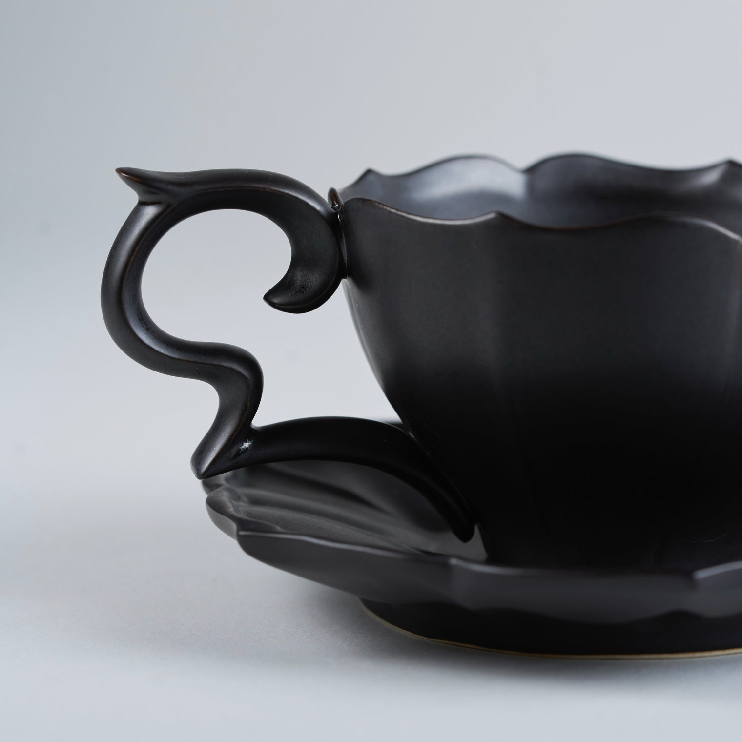 Usukiyaki, RYOUKA Teacup And Saucer, Black, D9cm x H6.3cm/ D16cm x H2cm