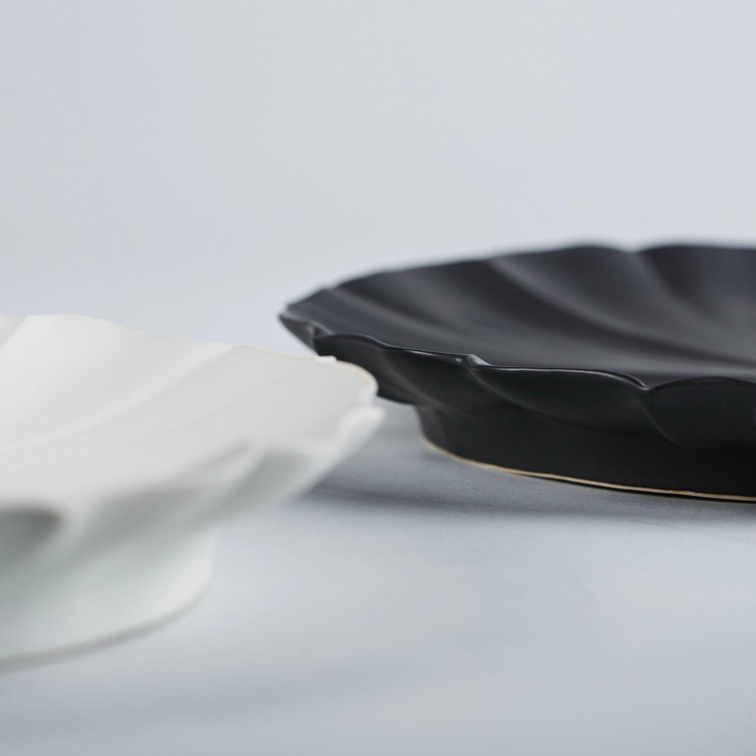 Usukiyaki, RYOUKA Lotus Petal Dinner Plate, White, D24.5cm x H3cm