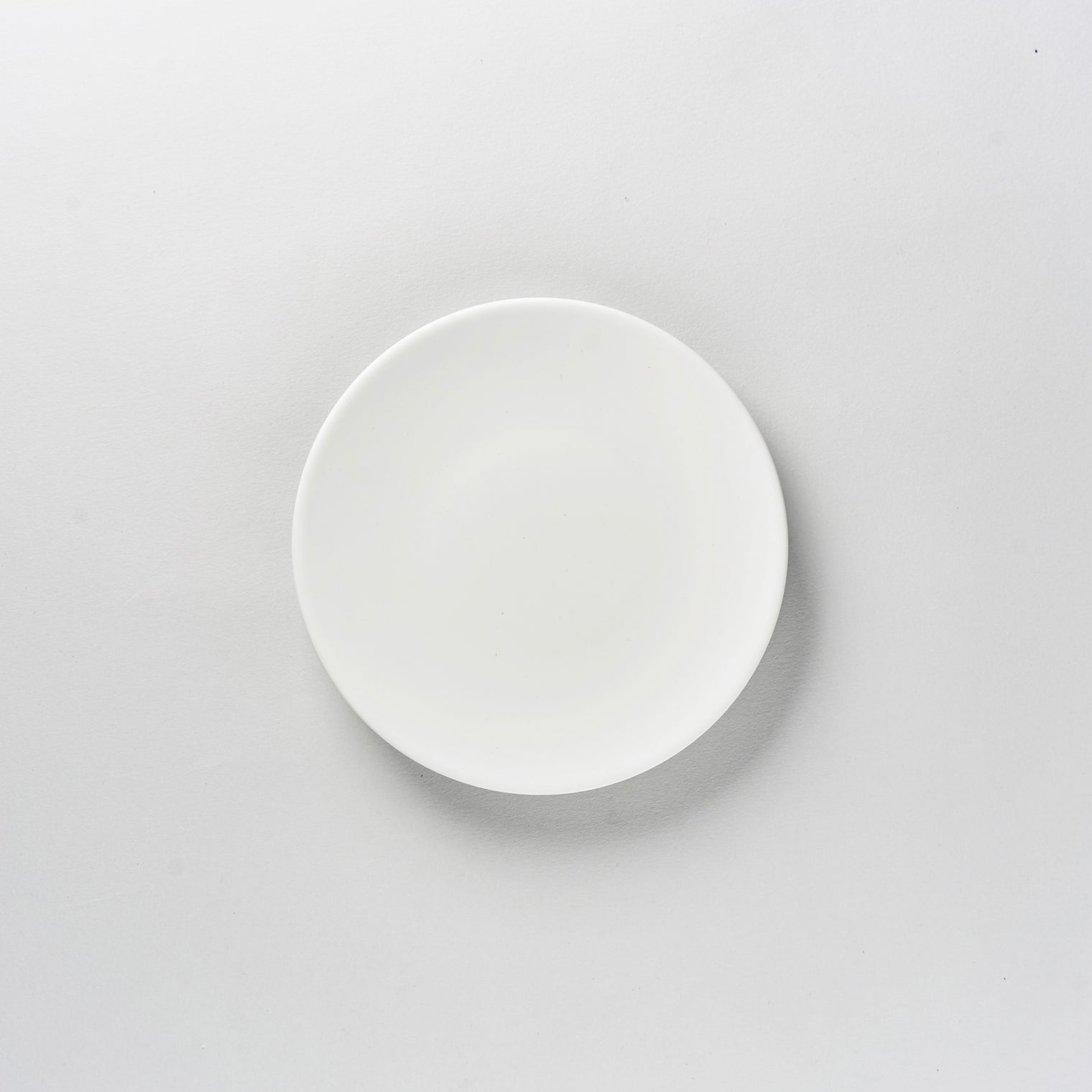 Bisque White Flat Plate, 16cm x H2cm, Design by Moriyama