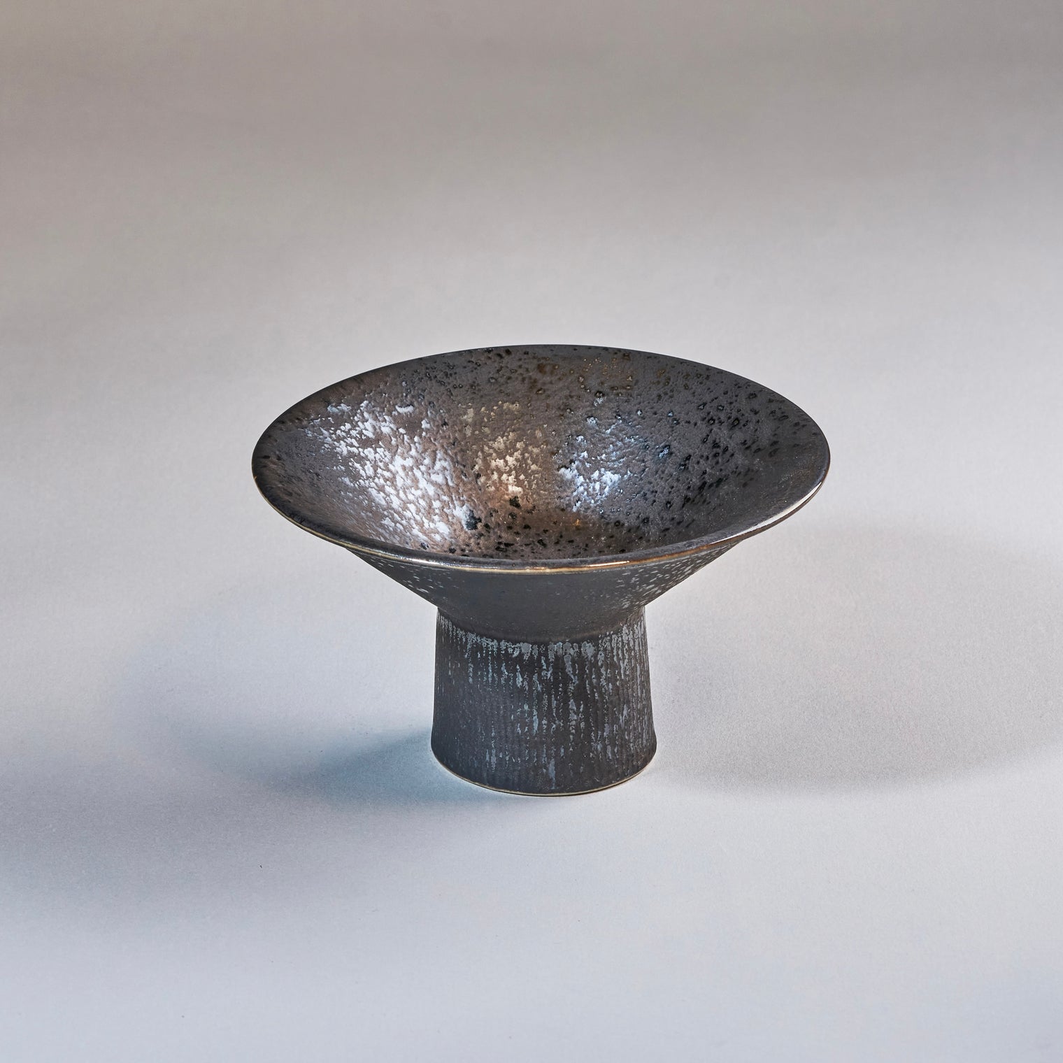 Gold Kessho Stem Bowl, 13cm x H8cm