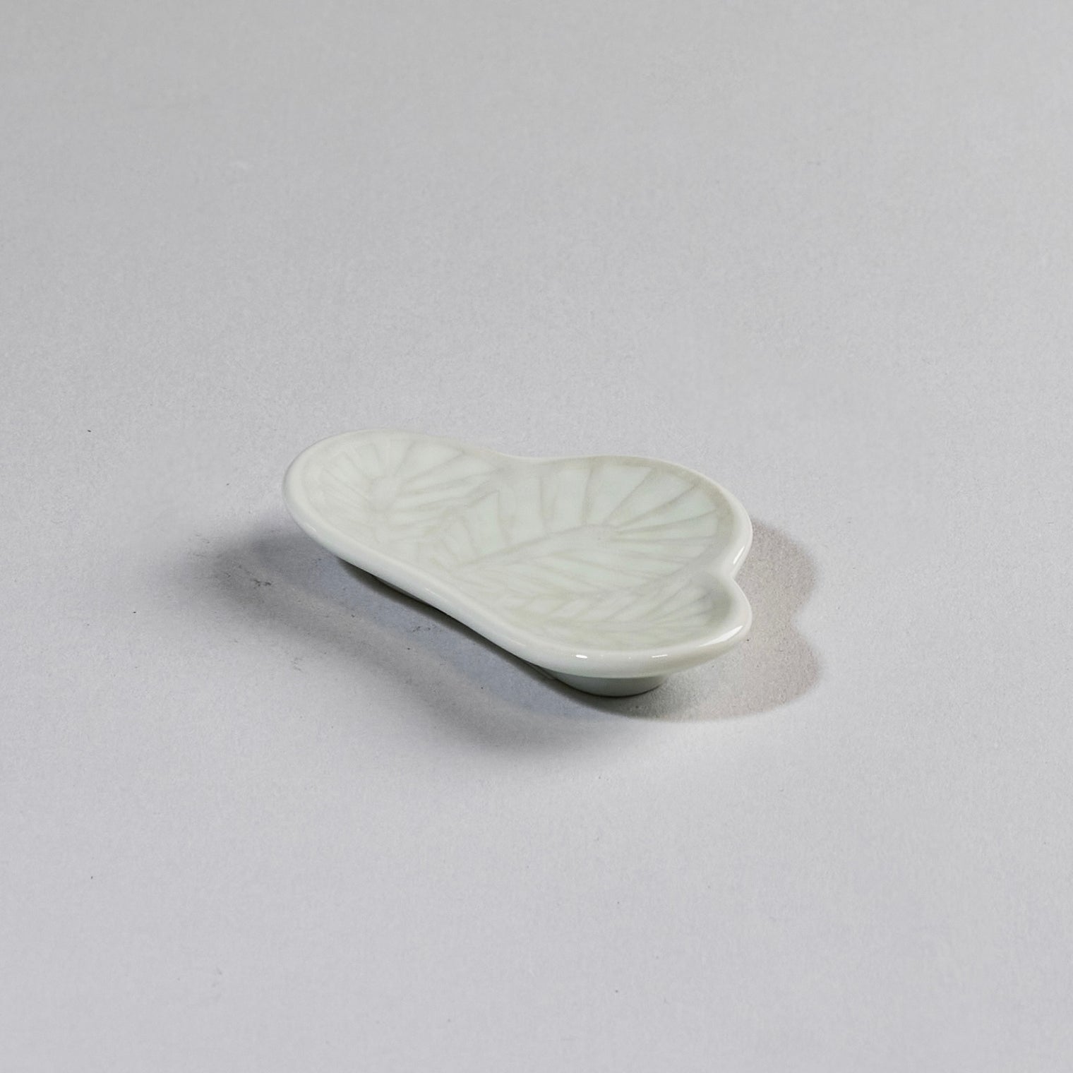 Kouraku Kiln Pine Chopstick Rest, Silver, 7cm x 4cm