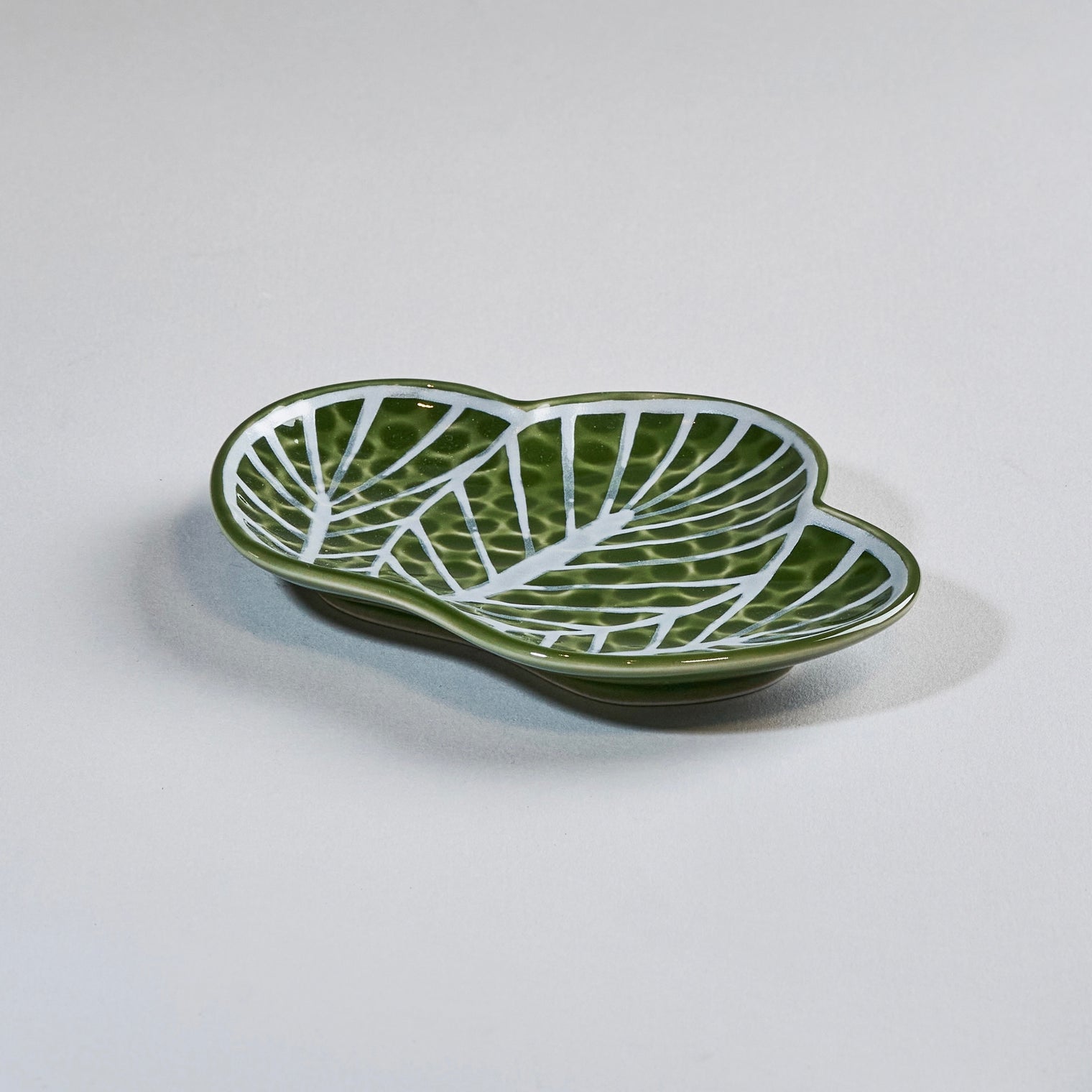 Kouraku Kiln Pine Plate, Small, Silver Green, 13cm x 9.5cm