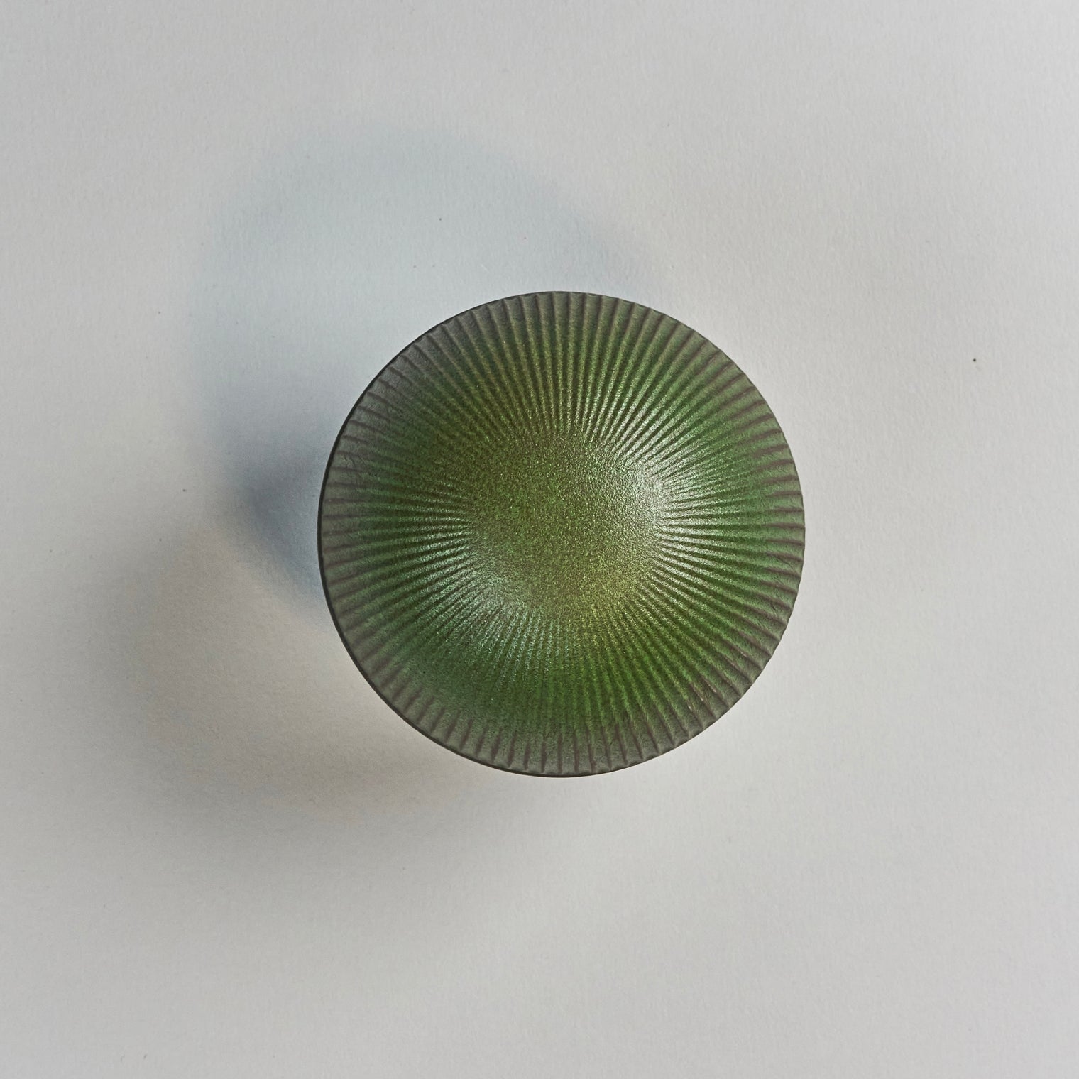 Temari Lidded Bowl Green, 9.5cm x 8.5cm