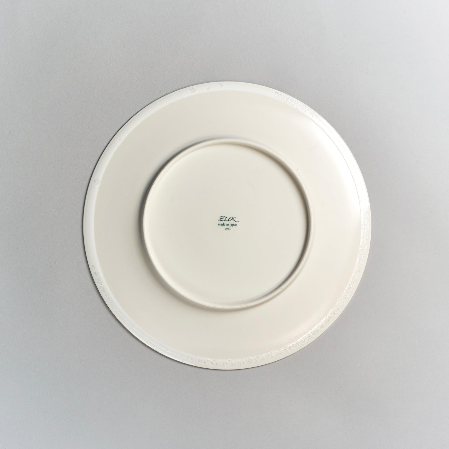 ZUK Ginsho Plate, 27.6cm x H1.8cm