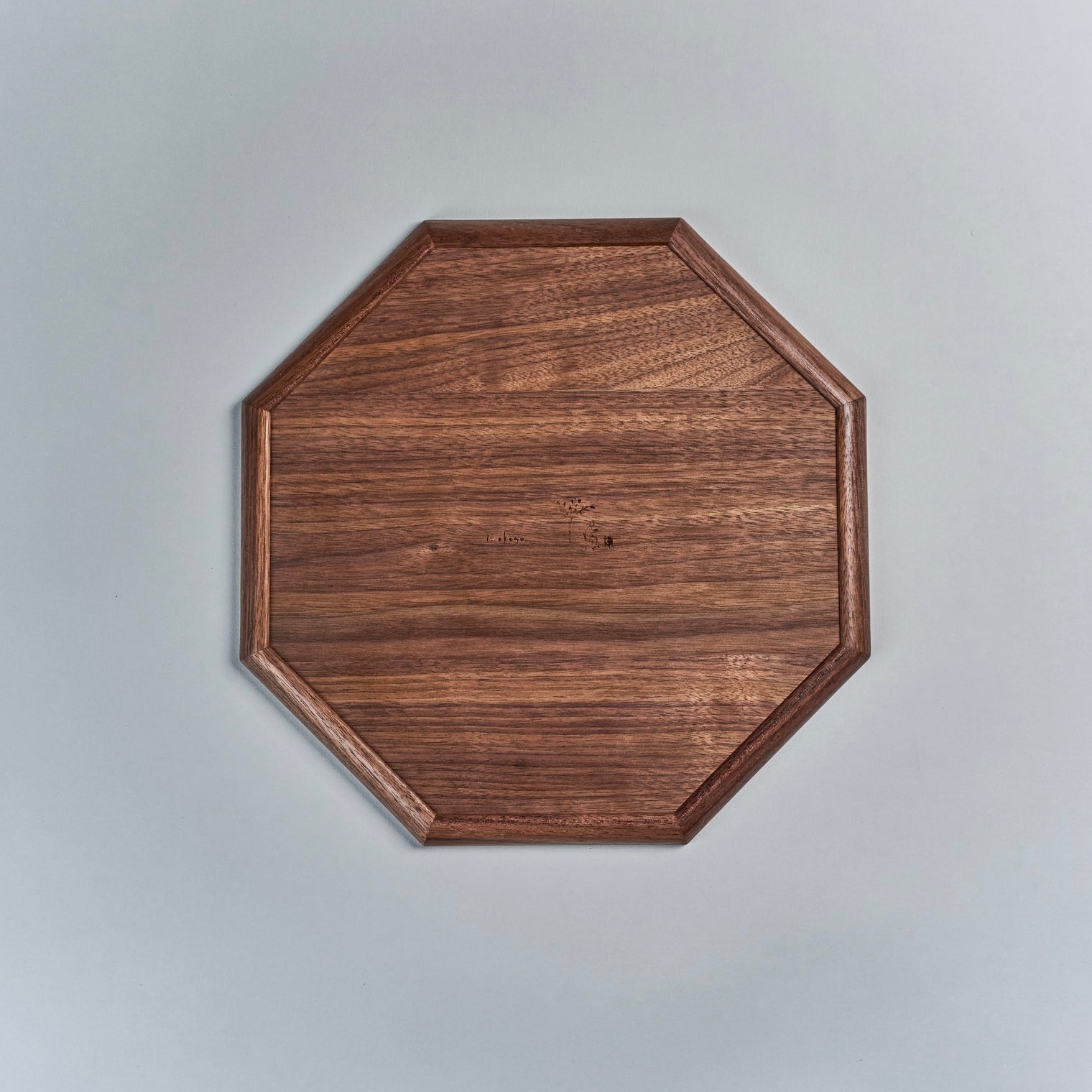 Iwakagu Octagonal Small Tray, Walnut, 28.5cm x 28.5cm x H1.5cm