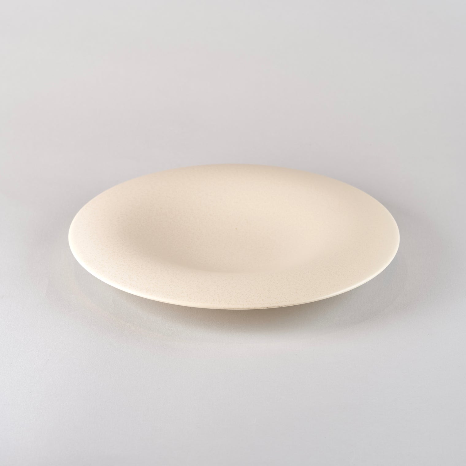 Moir Crafty White Plate, 23.7cm x 3cm