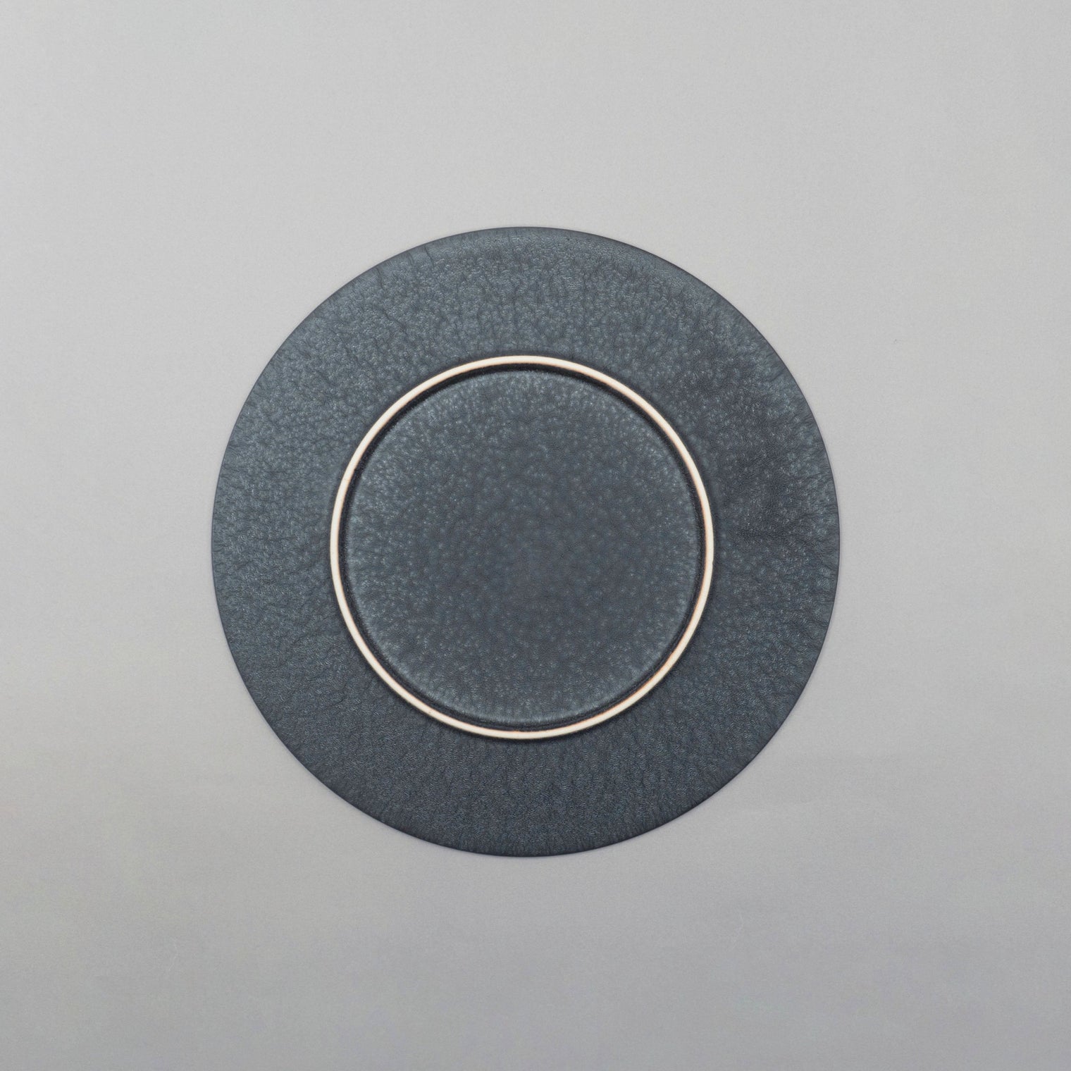 Carita Shibo Plate 27cm, 27cm x 2.7cm