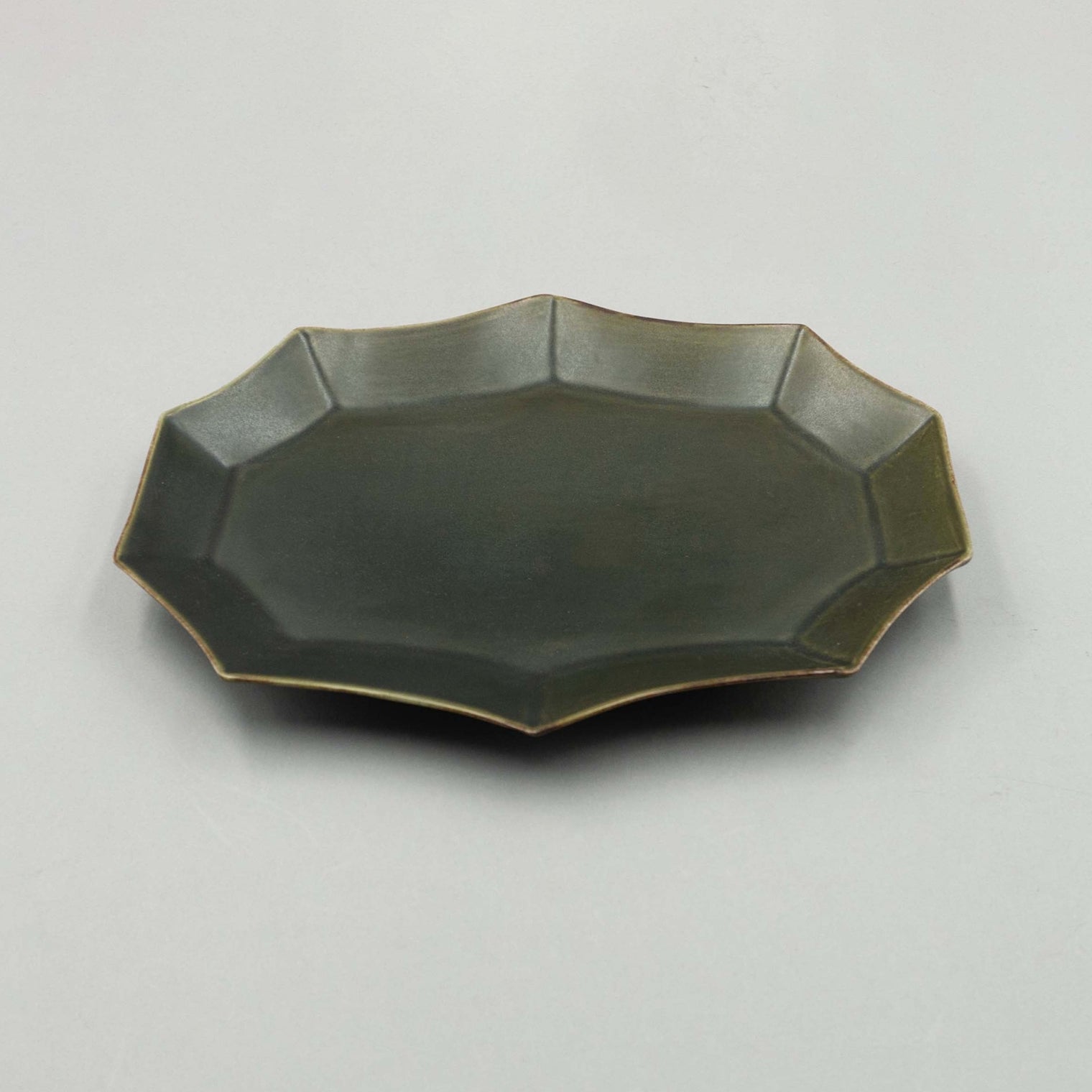 Utsuwa to Design L Deformed Plate, 26cm x 20cm, Olive Grey