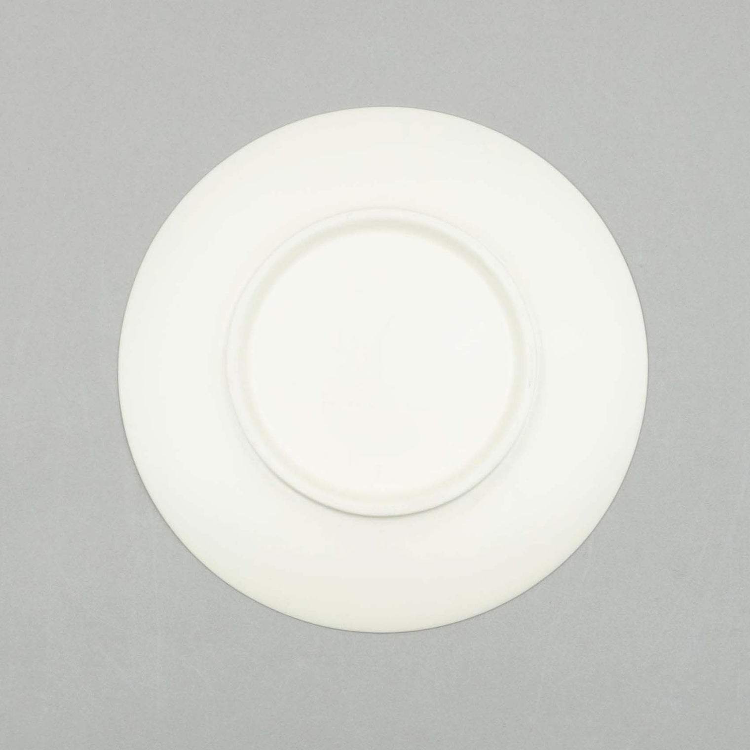 Dinner Plate, 17.5cm, RA Off White, Design by Ann Demeulemeester
