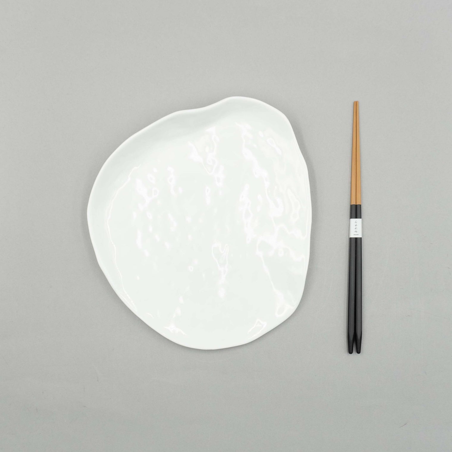 Eb and Flood Plate, 23cm x 20cm x H3cm, Design by Roos Van de Velde