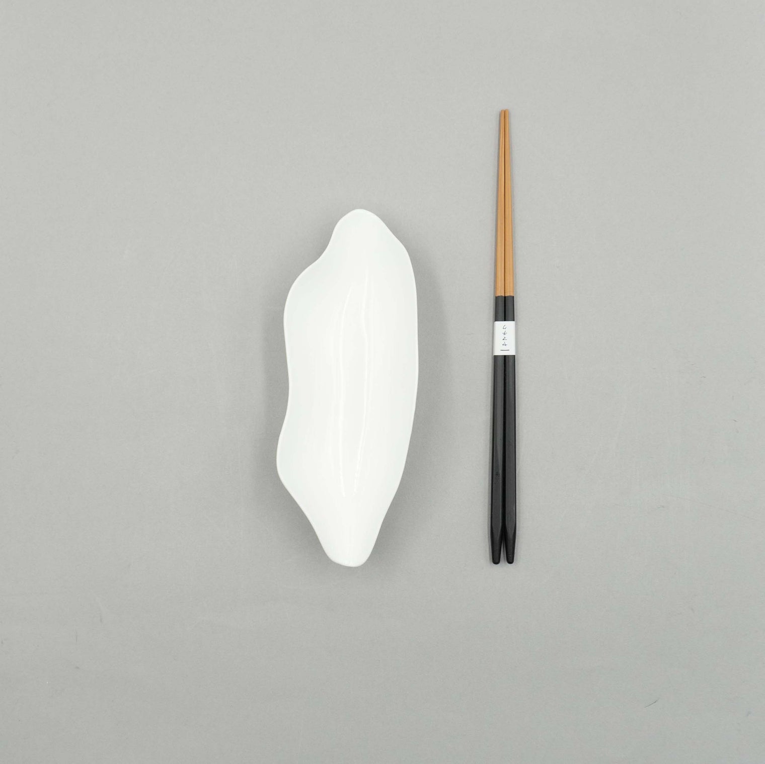 Fungus Plate, 18cm x 7cm x H4cm, Design by Roos Van de Velde