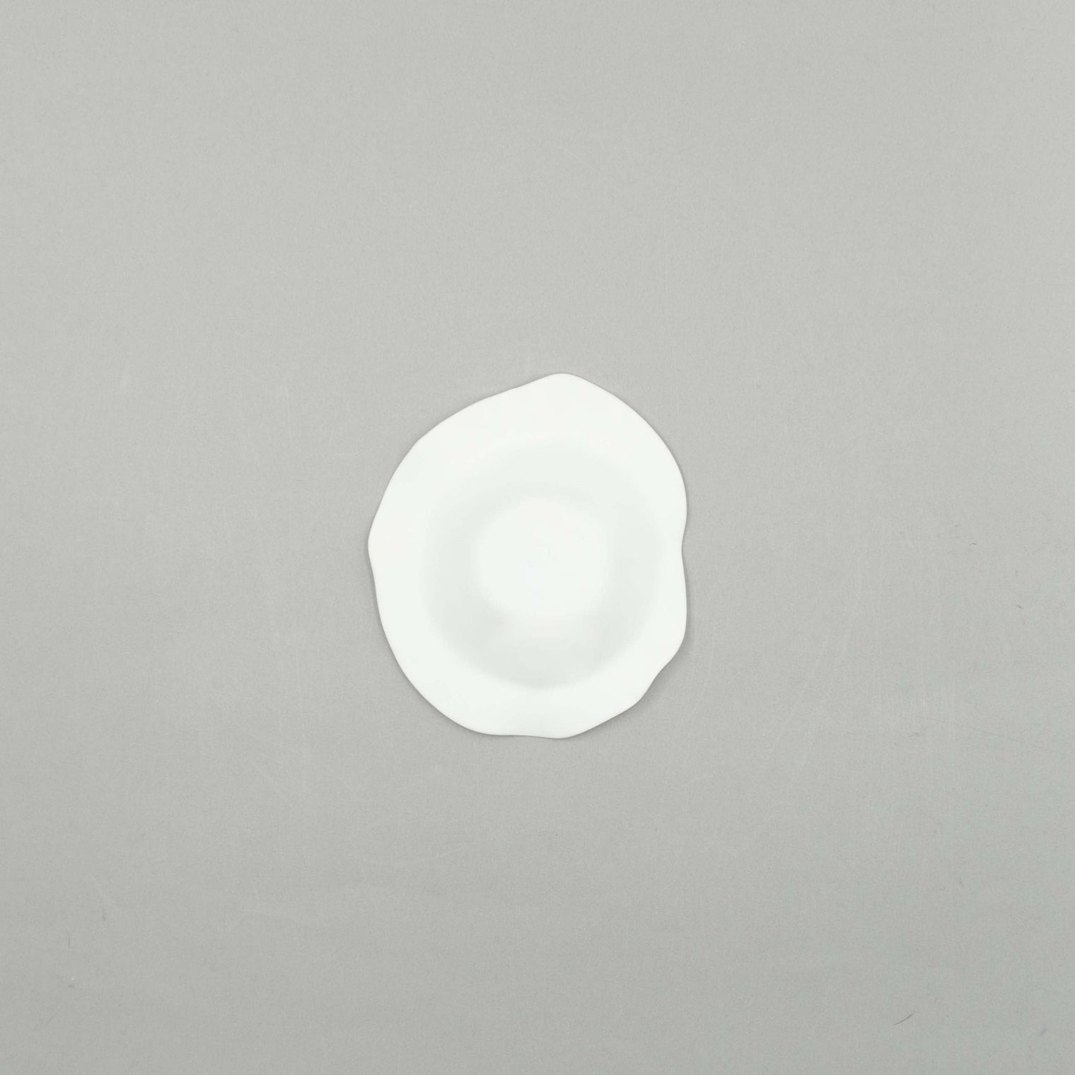 Heaven Plate, 13cm x 11cm, Design by Roos Van de Velde