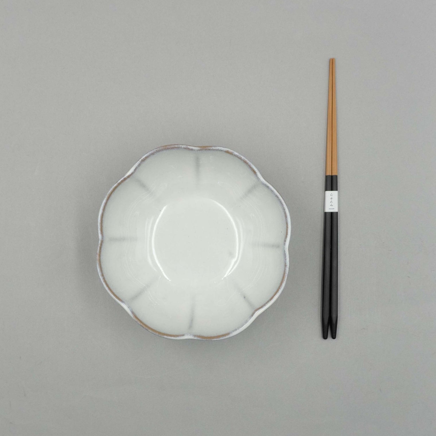 Inku Ribbed Bowl, White, 15cm x 15cm x 6cm, Design by Sergio Herman