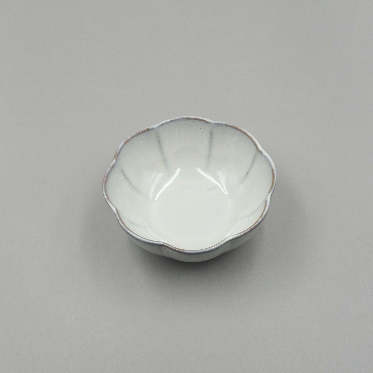Inku Ribbed Bowl, White, 15cm x 15cm x 6cm, Design by Sergio Herman