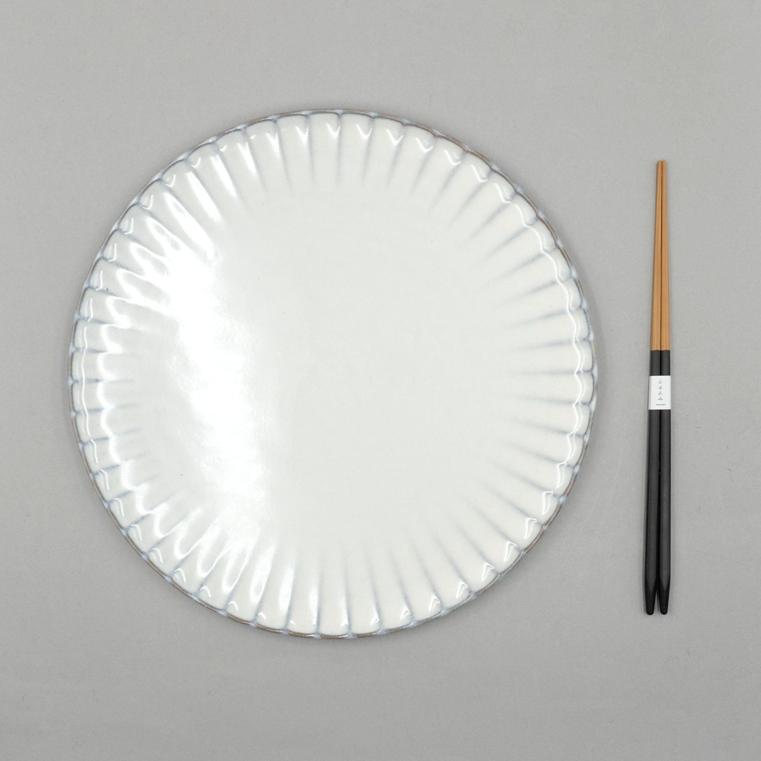 Inku Dinner Plate, 27cm x 27cm x 1.7cm, Design by Sergio Herman